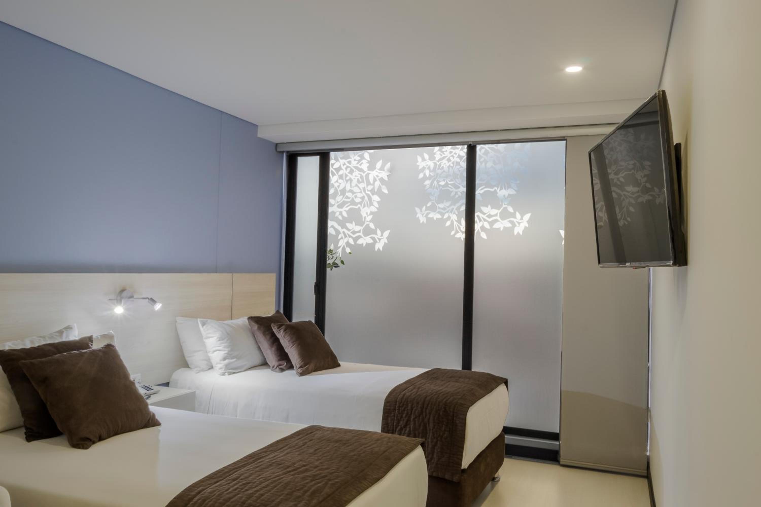 Standard Twin Room photo 1