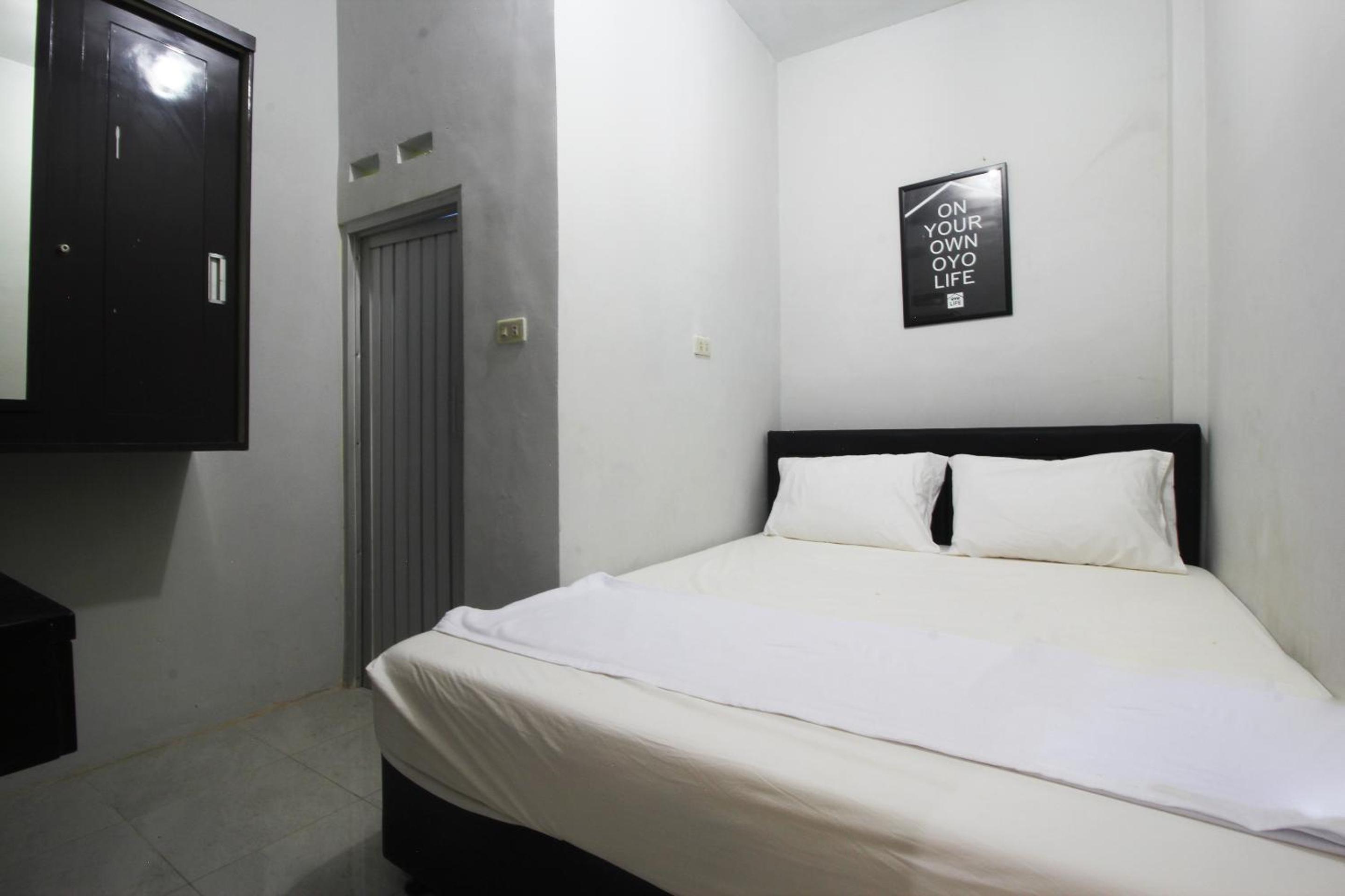 Deluxe Queen Room photo 3