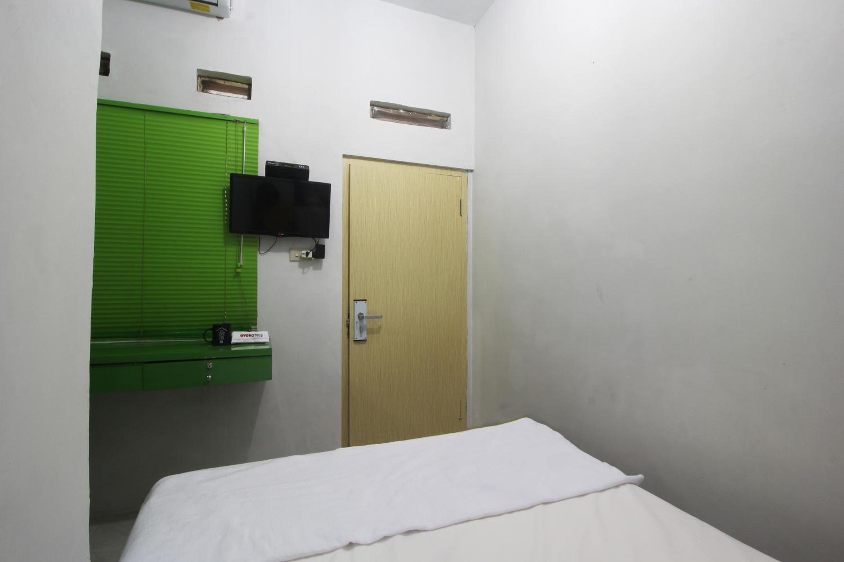 Deluxe Queen Room photo 2