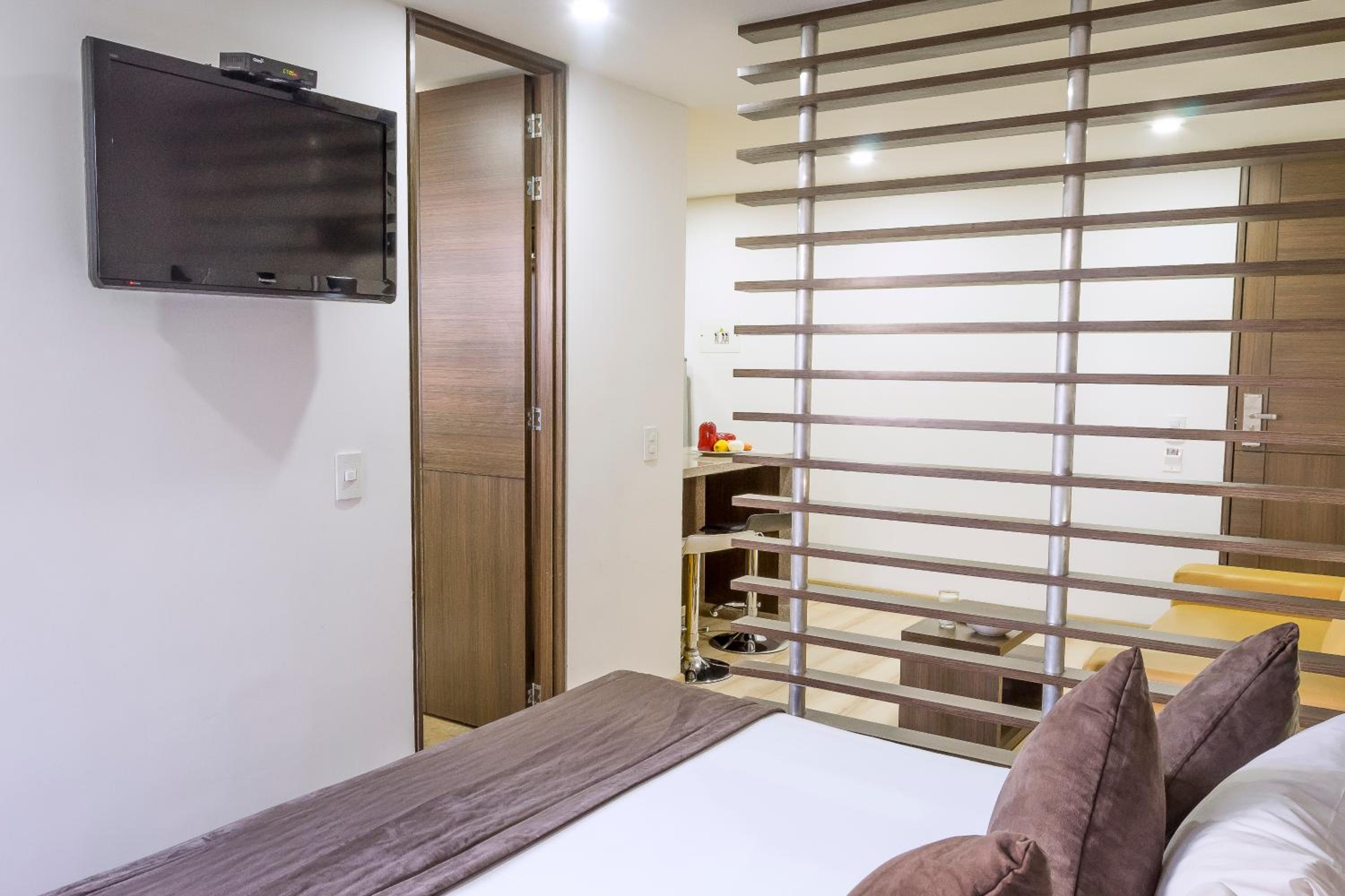 Standard Double Room - Photo 3
