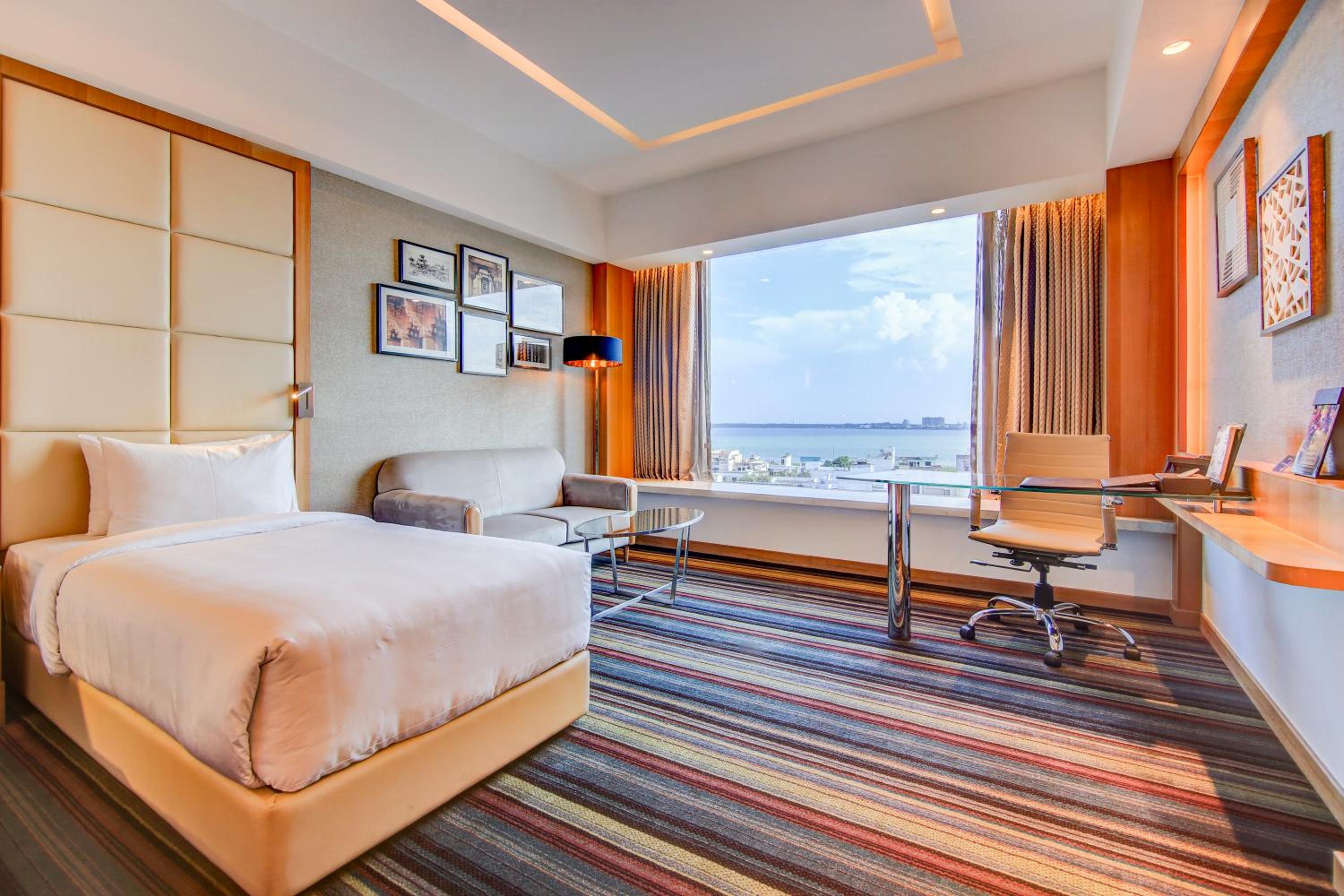 Executive Room with Lounge Access