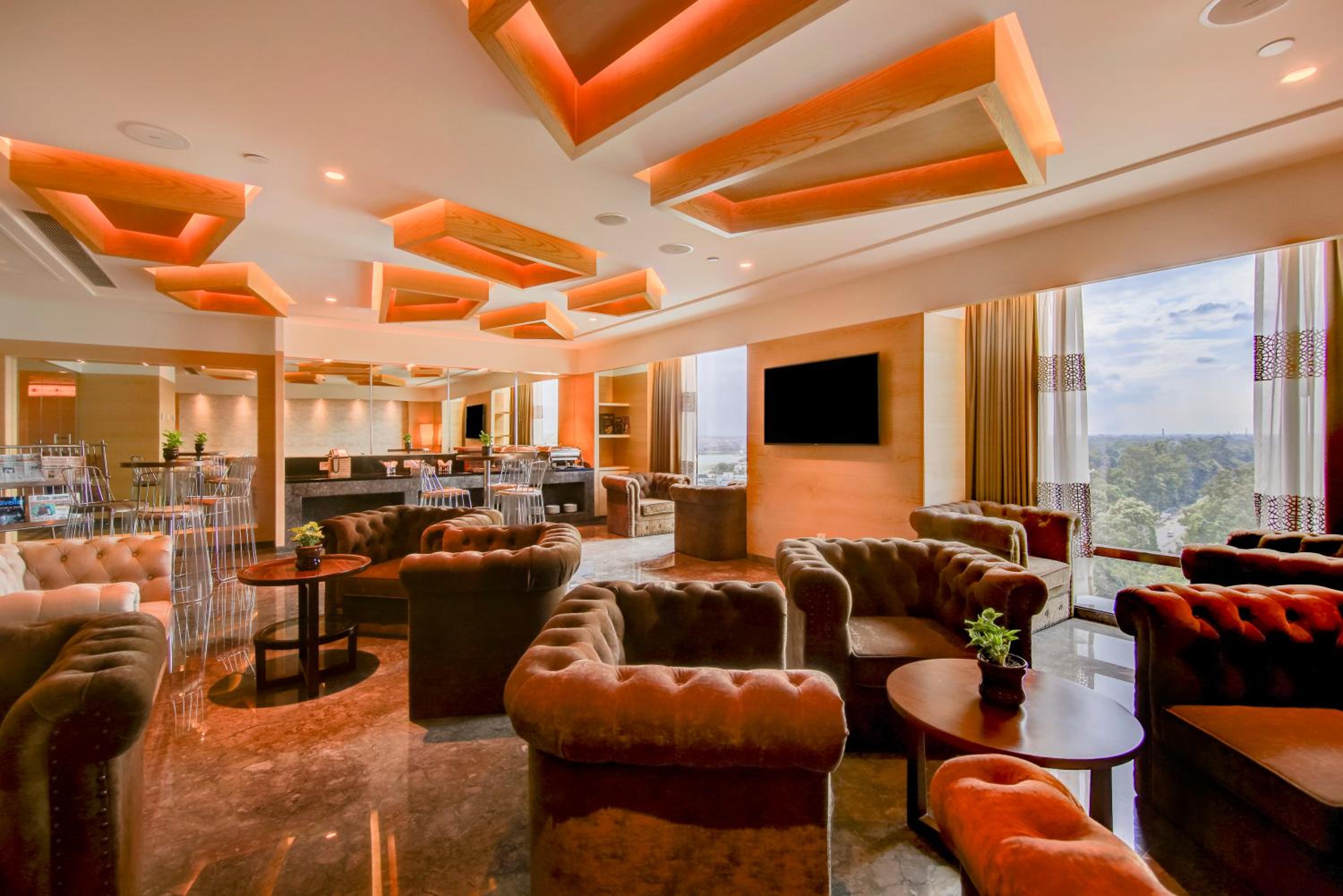 Executive Room with Lounge Access photo 3