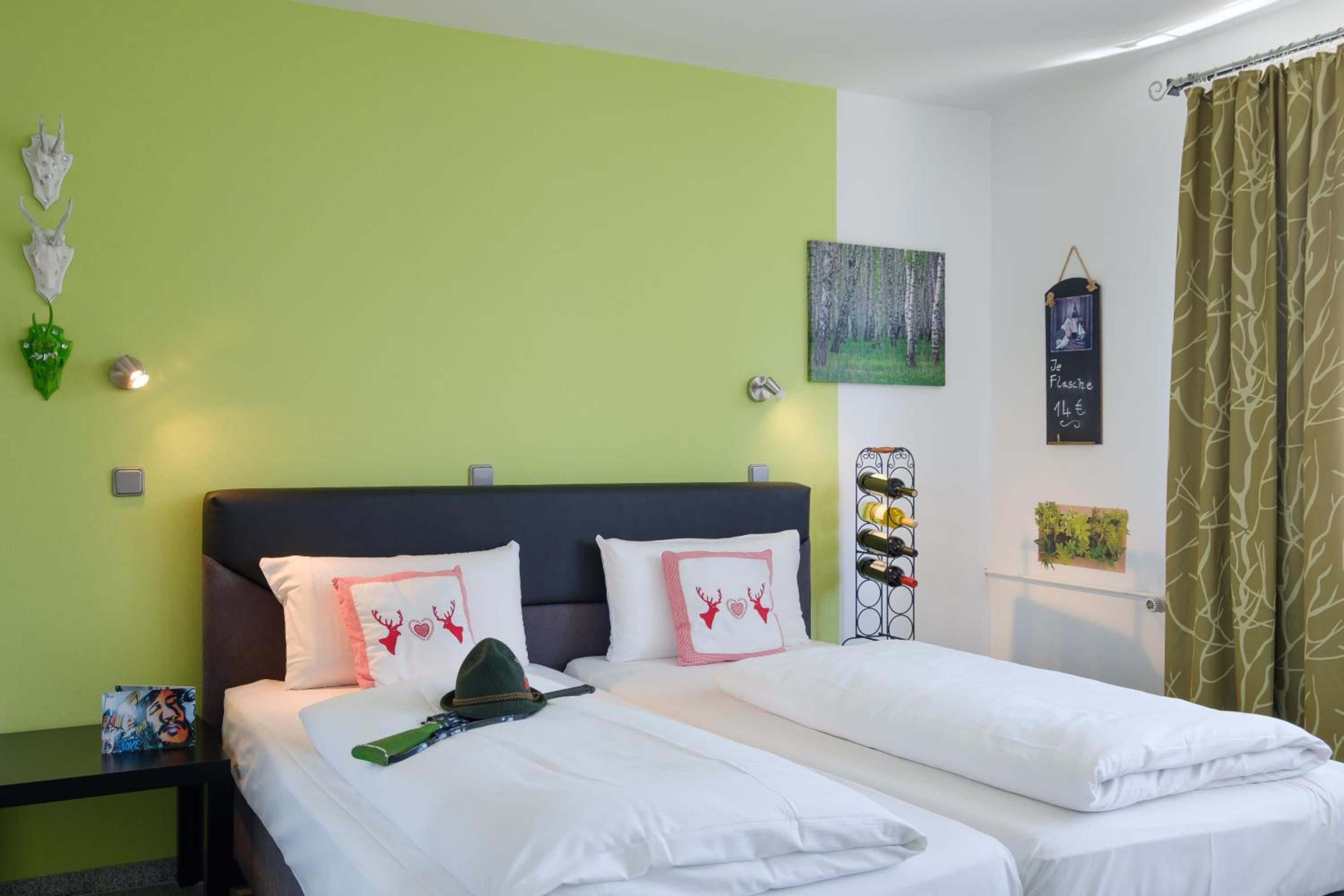 Double Room - Photo 10