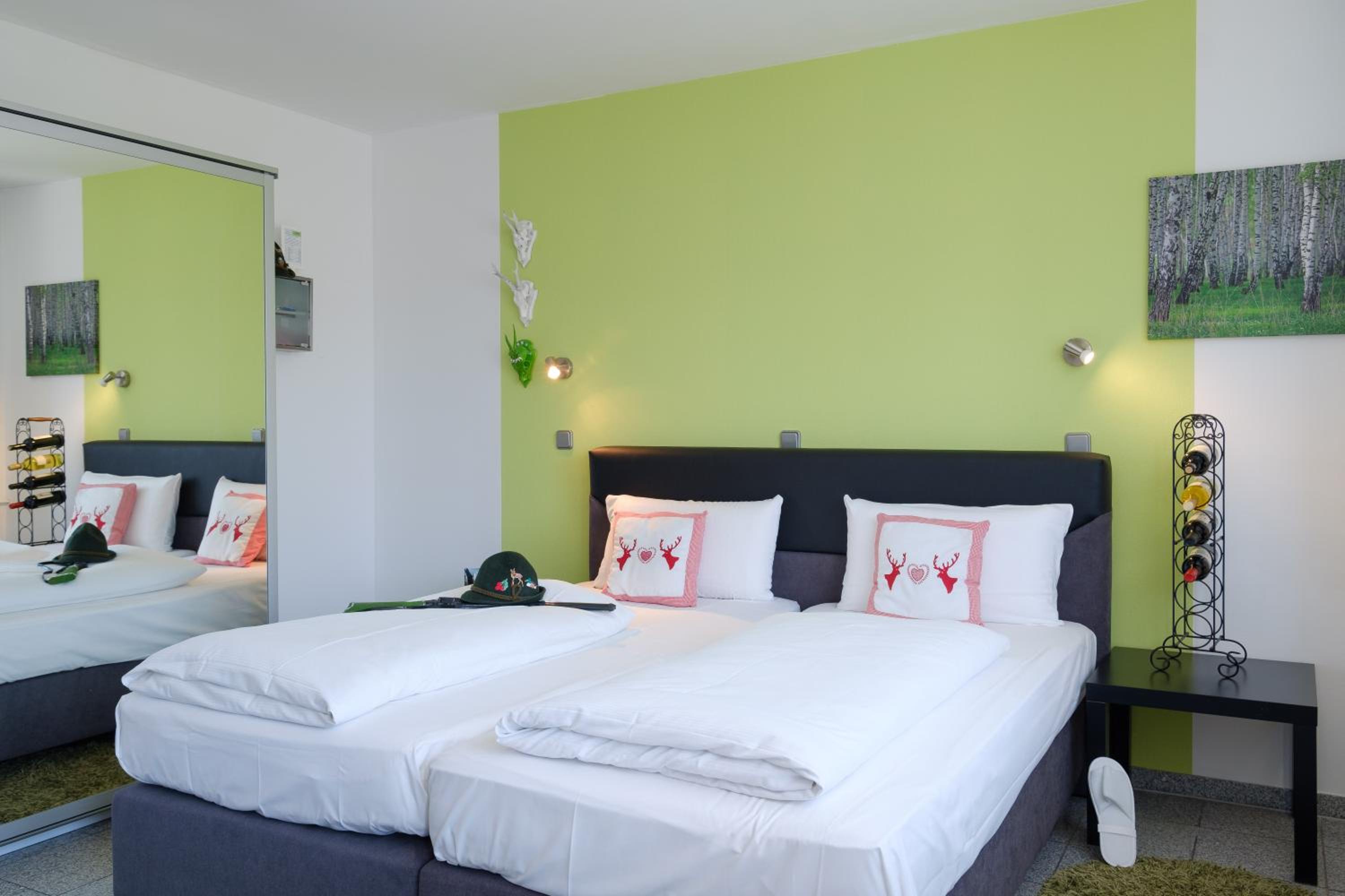 Double Room - Photo 8