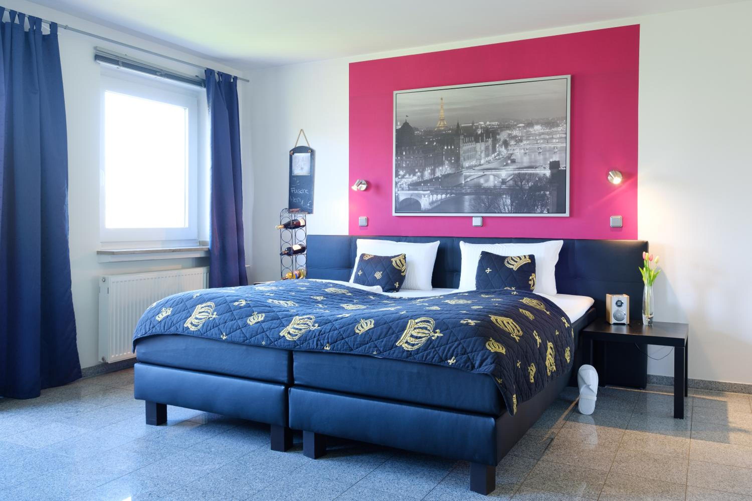 Superior Double Room thumbnail 6
