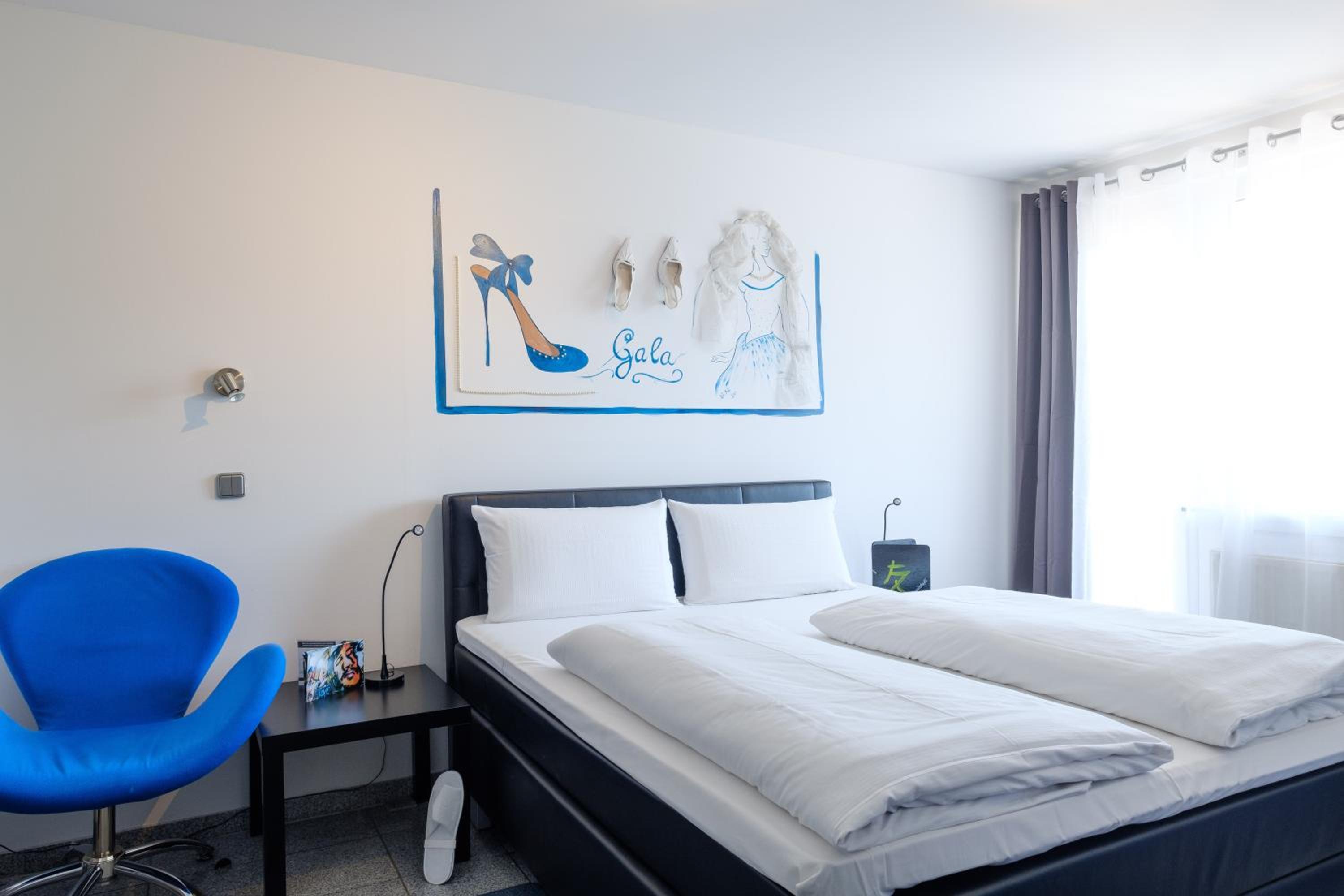 Double Room - Photo 11