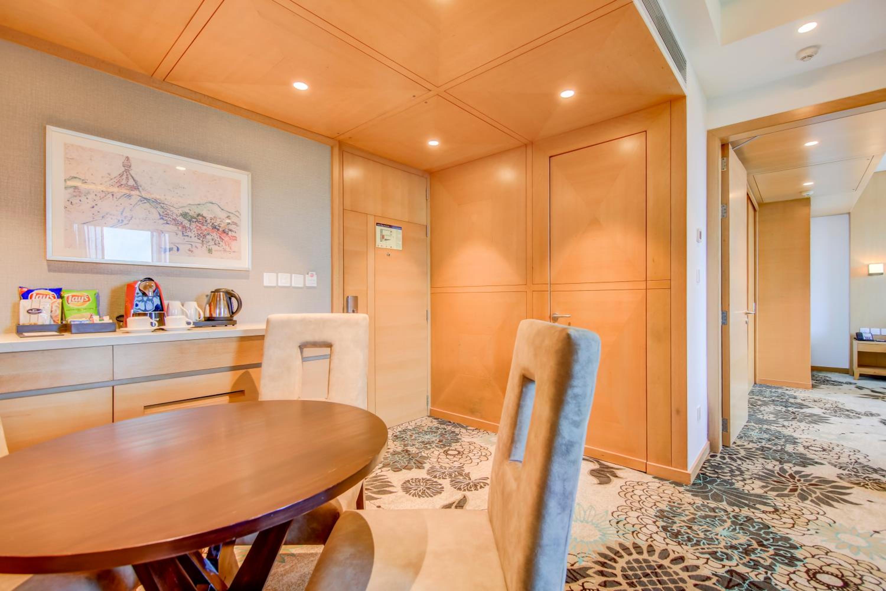Suite photo 1