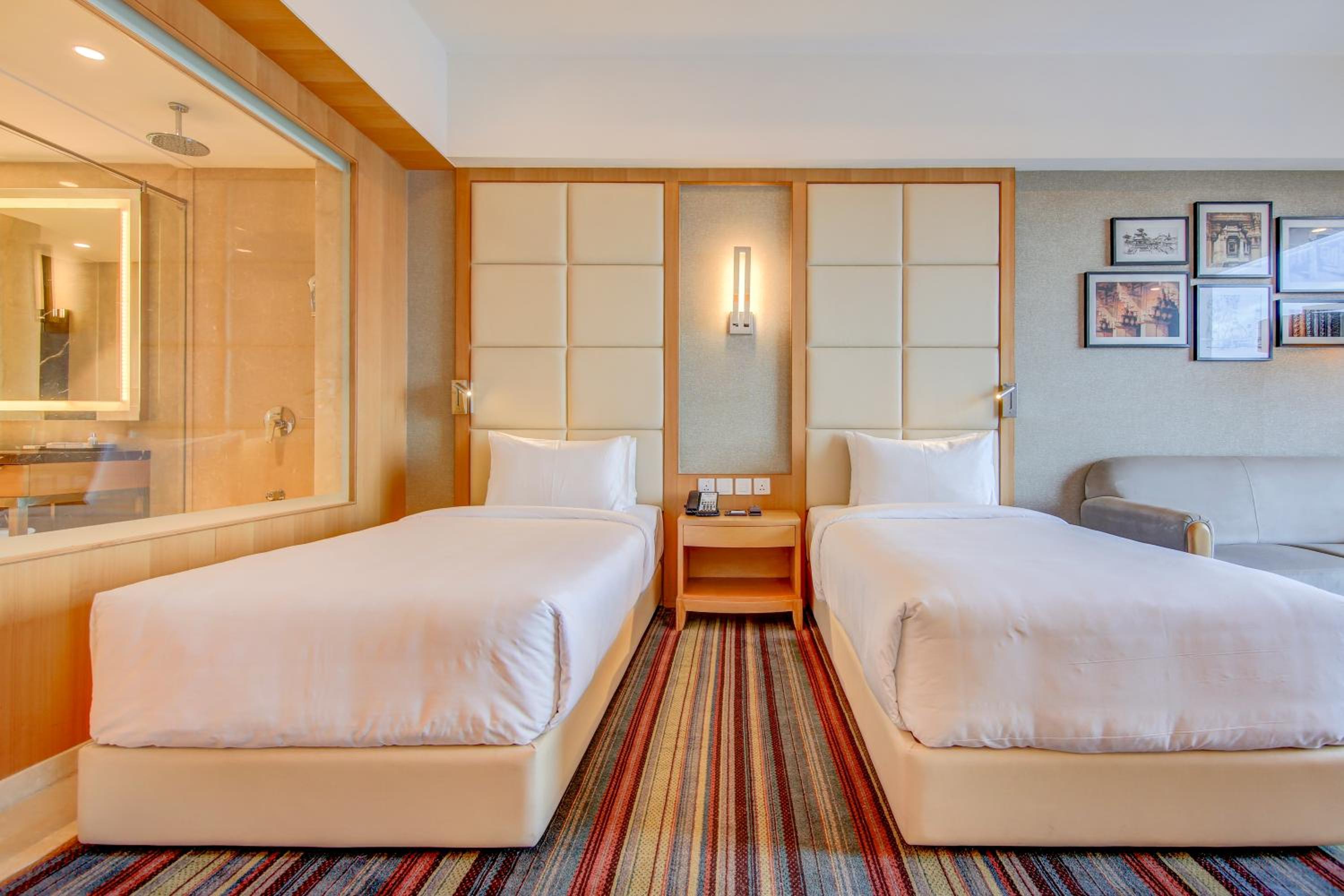 Executive Room with Lounge Access