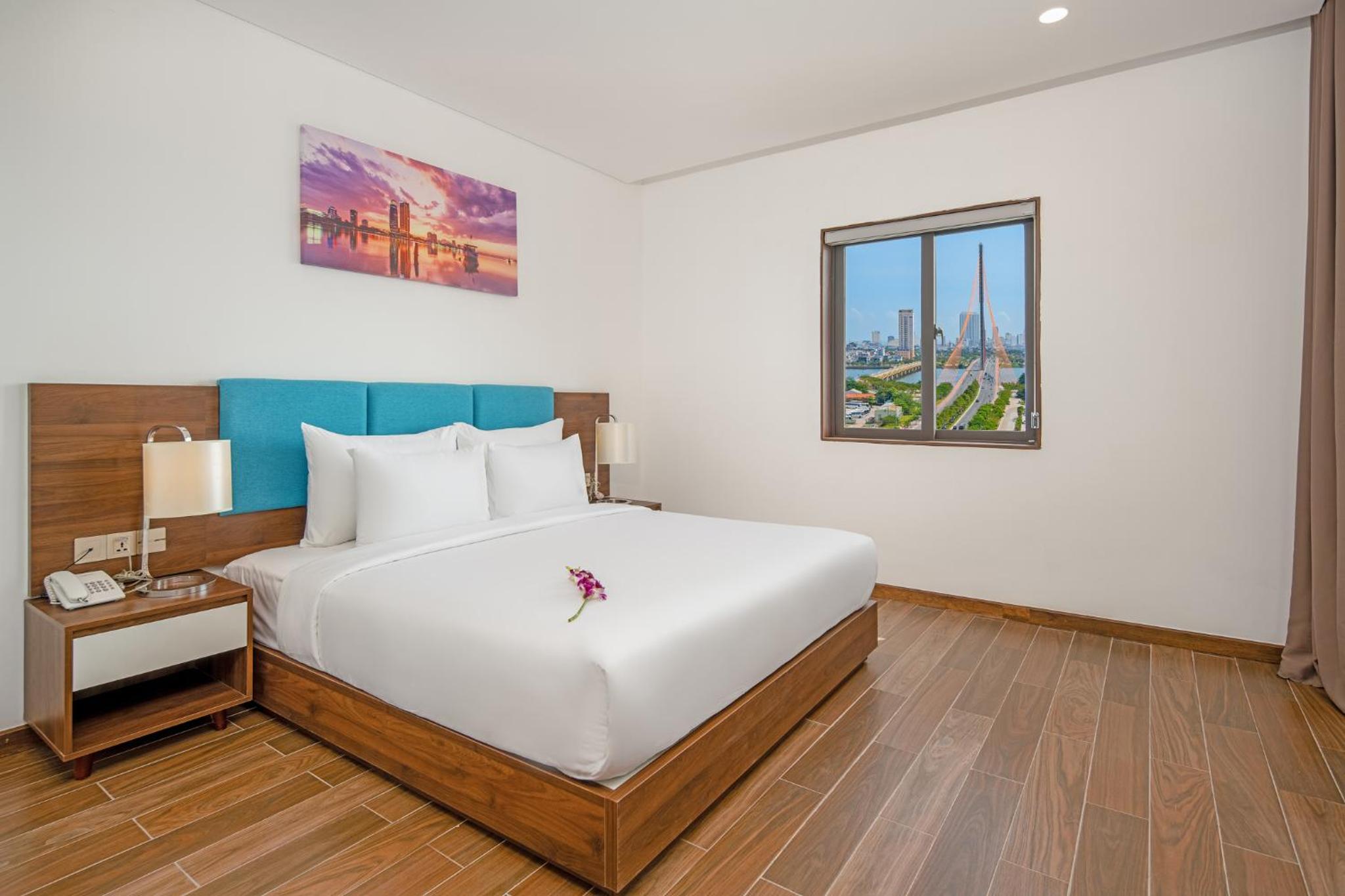 Deluxe Double Room with River View