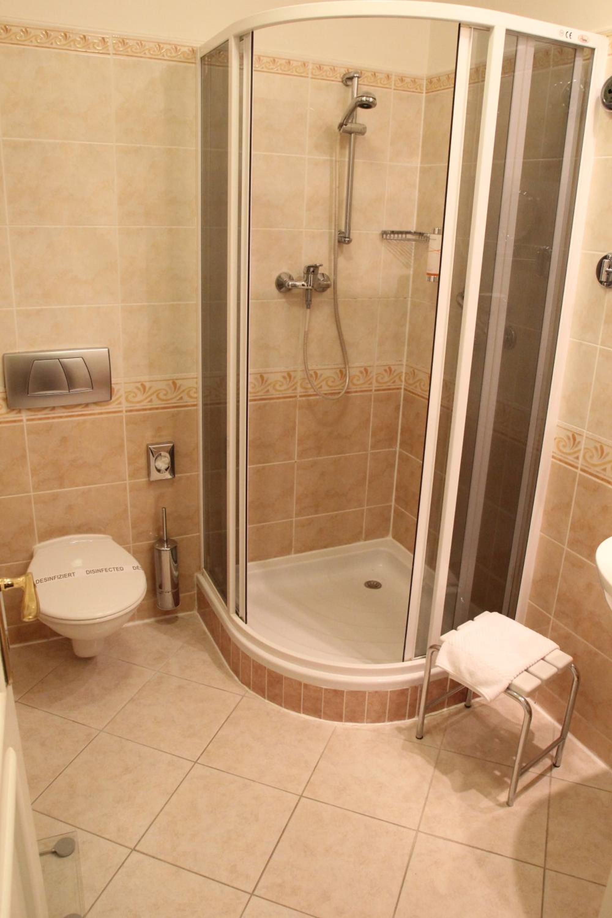 Standard Double Room with Pool and Wellness Access - Photo 7