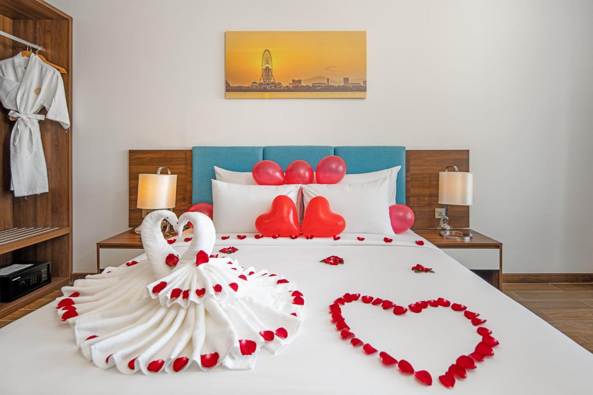 Premium Suite - Photo 10