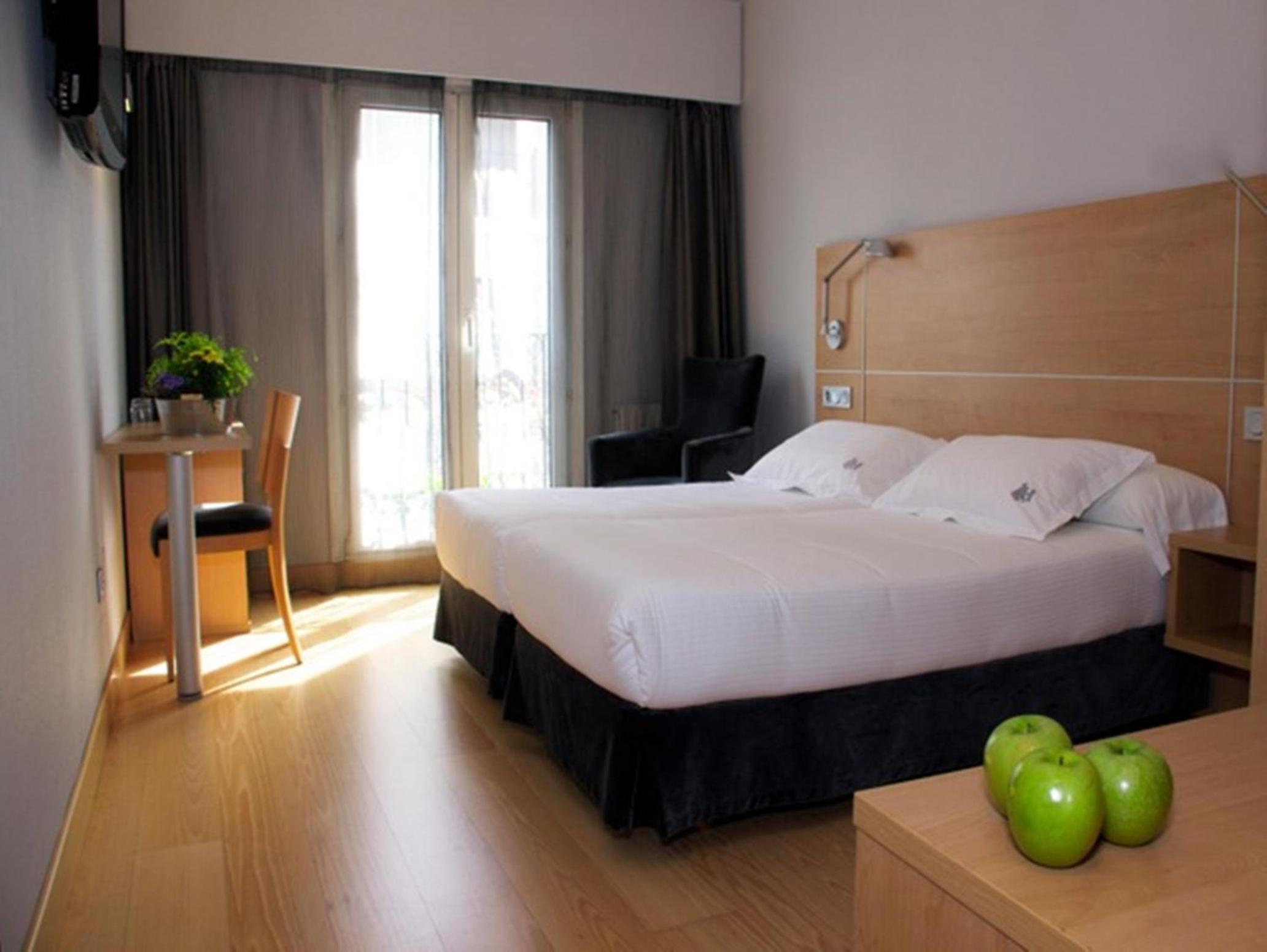 Double or Twin Room - Photo 1