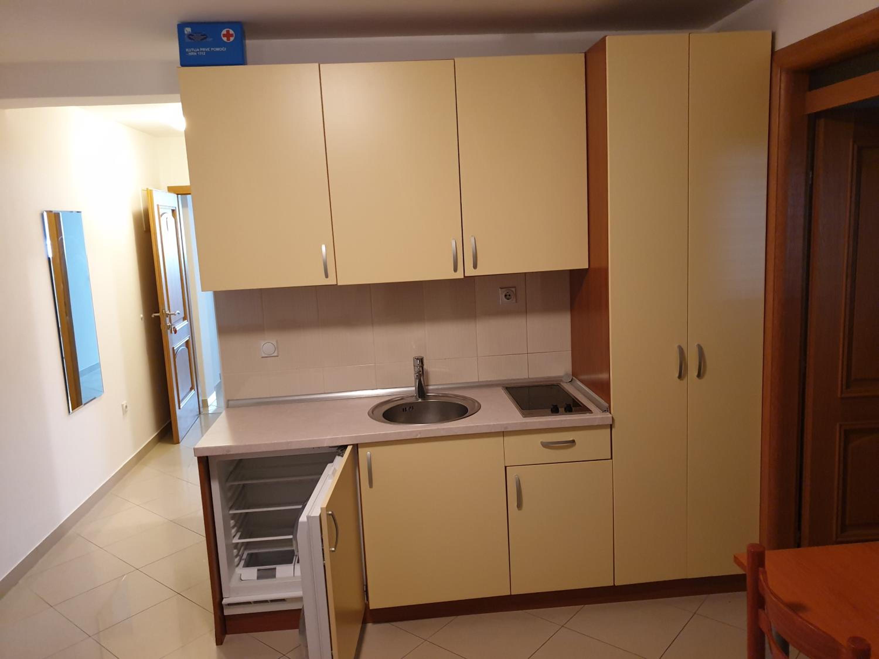 Apartment with Balcony photo 3