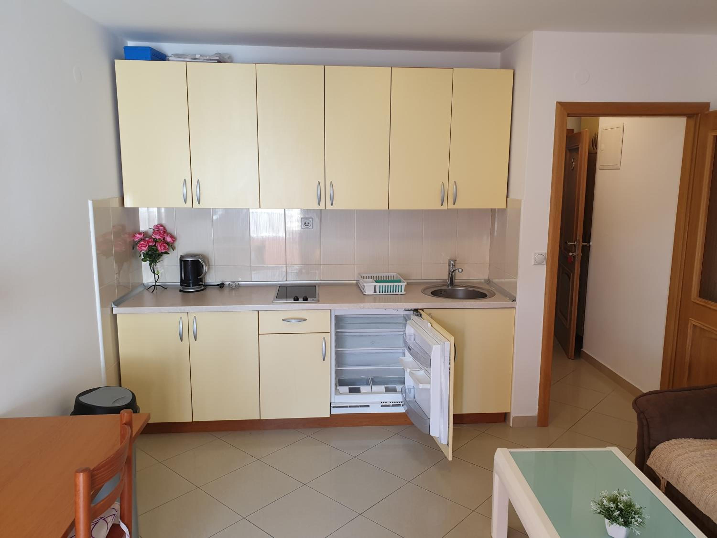 Apartment with Balcony photo 1