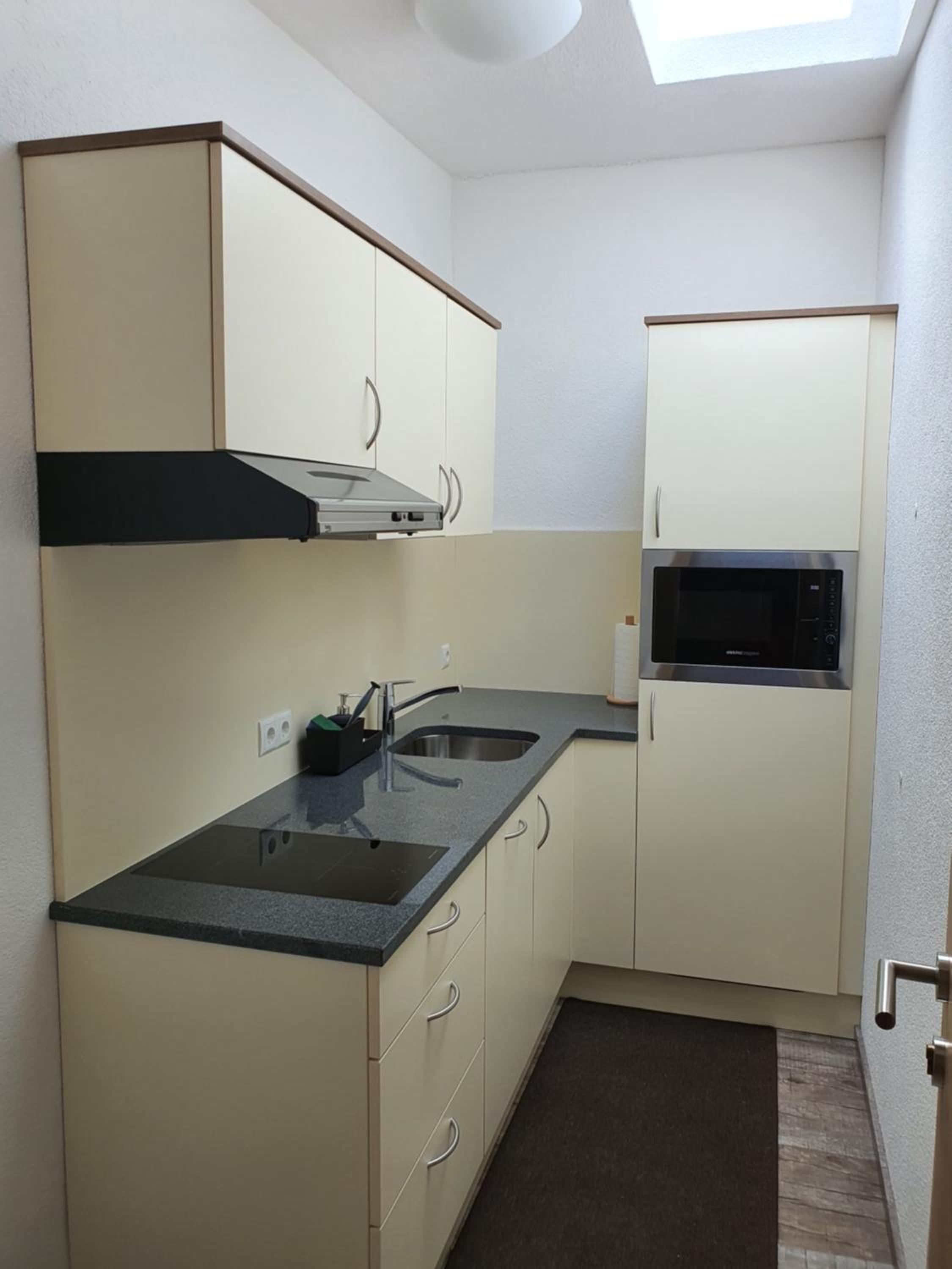 Apartment with Shower photo 2