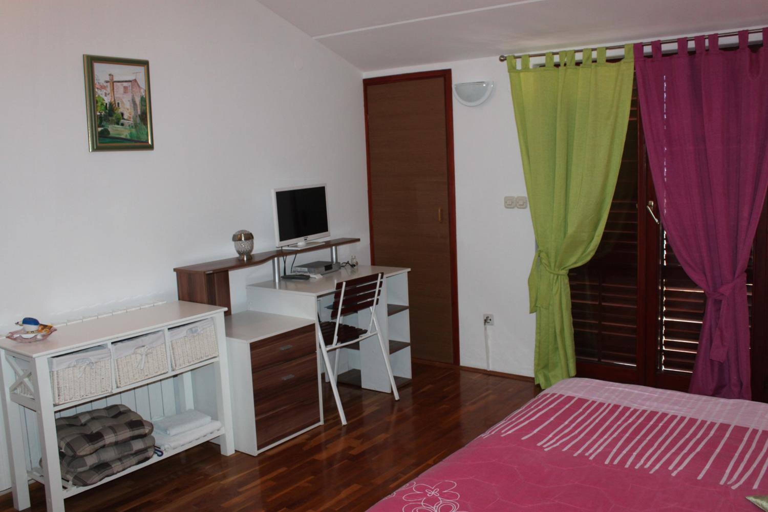 Apartment with Balcony photo 1
