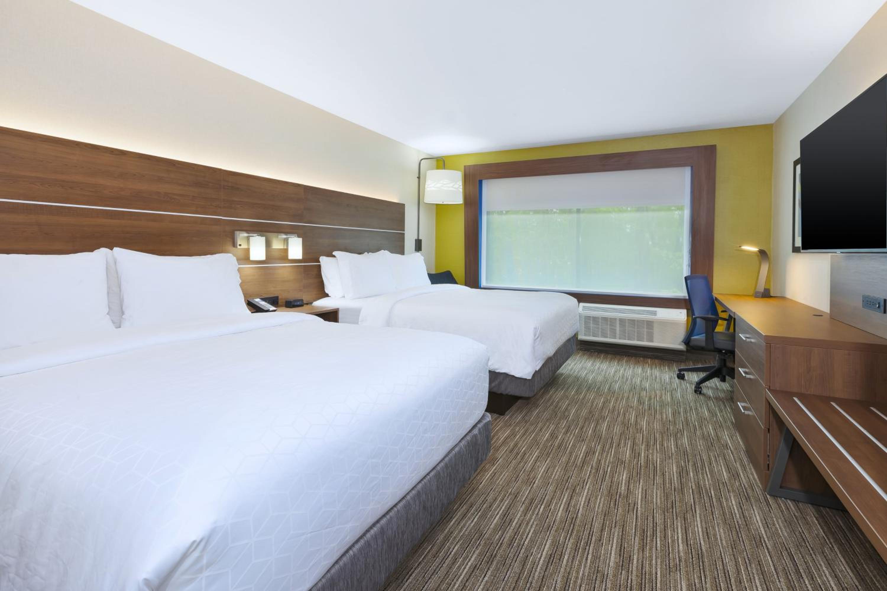 Standard Queen Room with Two Queen Beds - Communications Accessible - Photo 1