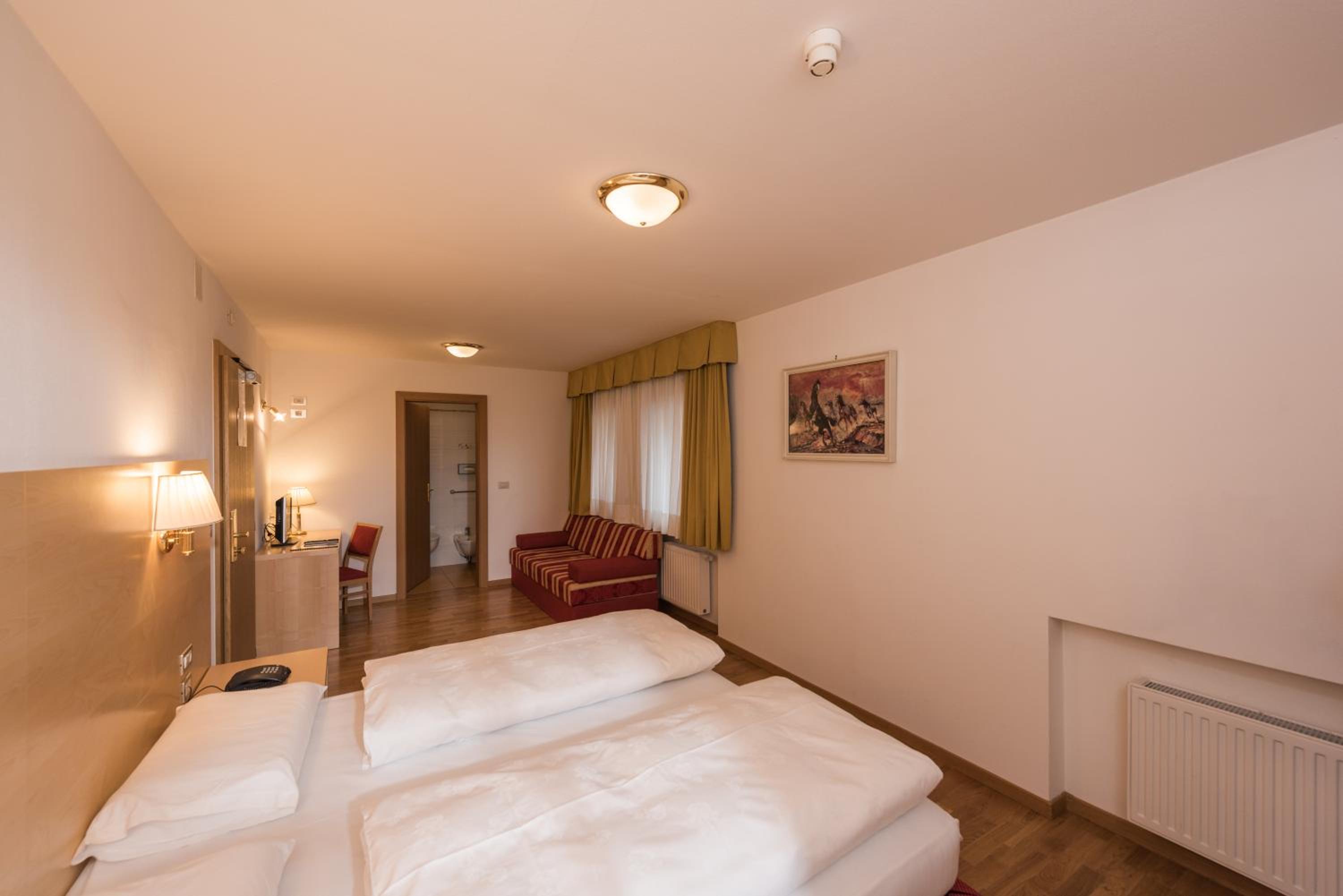 Classic Double Room - Photo 6