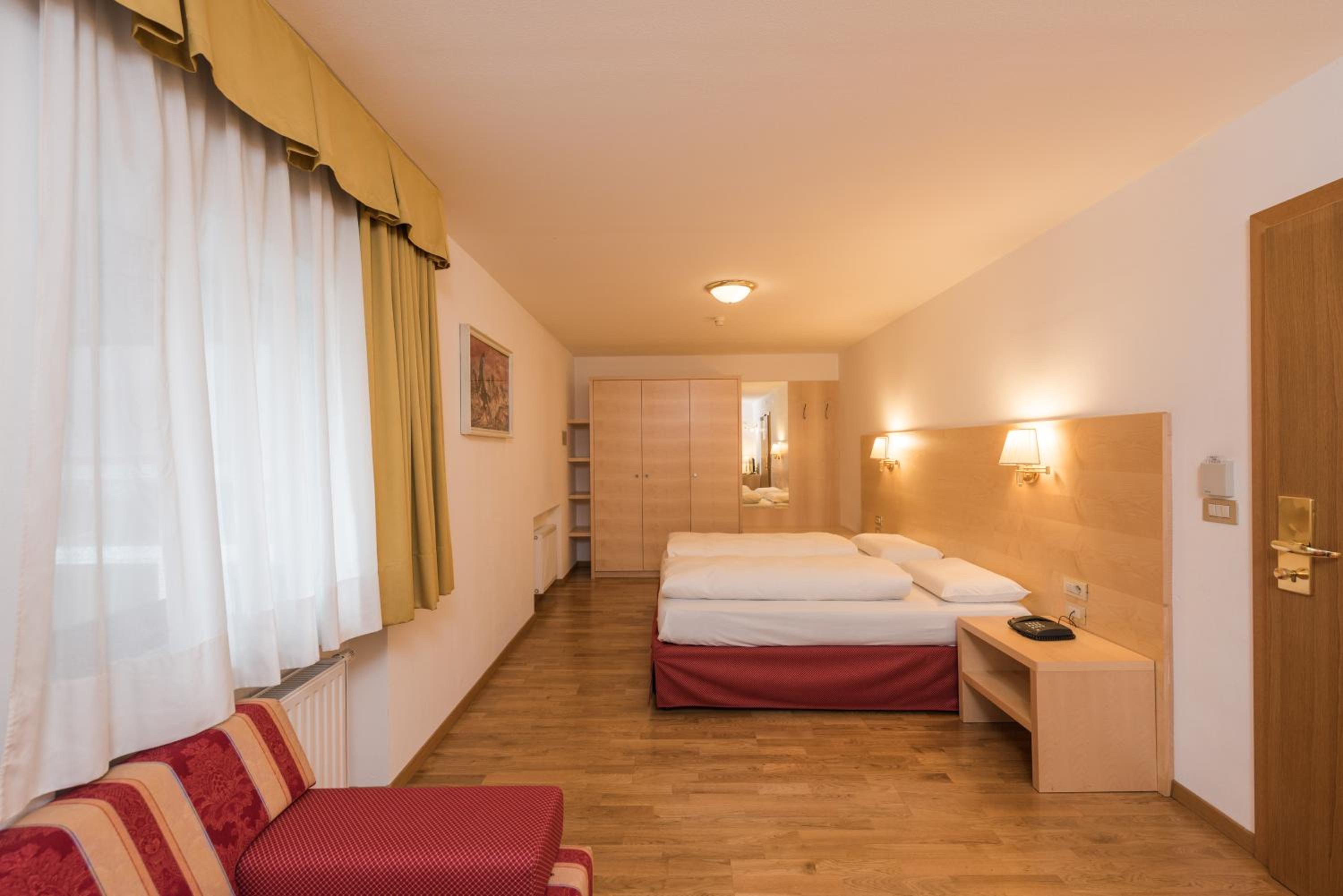 Classic Double Room - Photo 5
