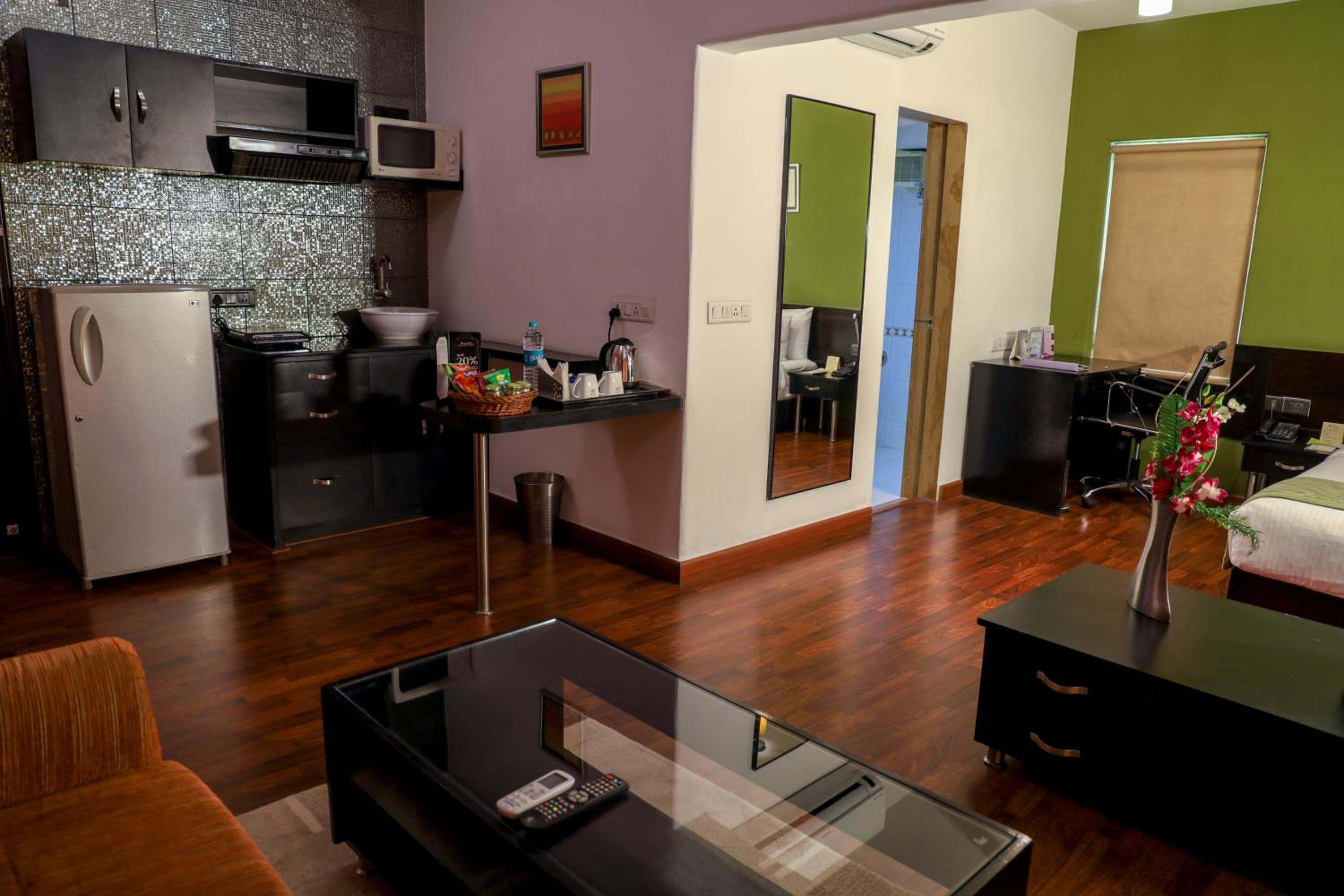 Executive Suite with 15% Discount on Food & Beverages - Photo 5