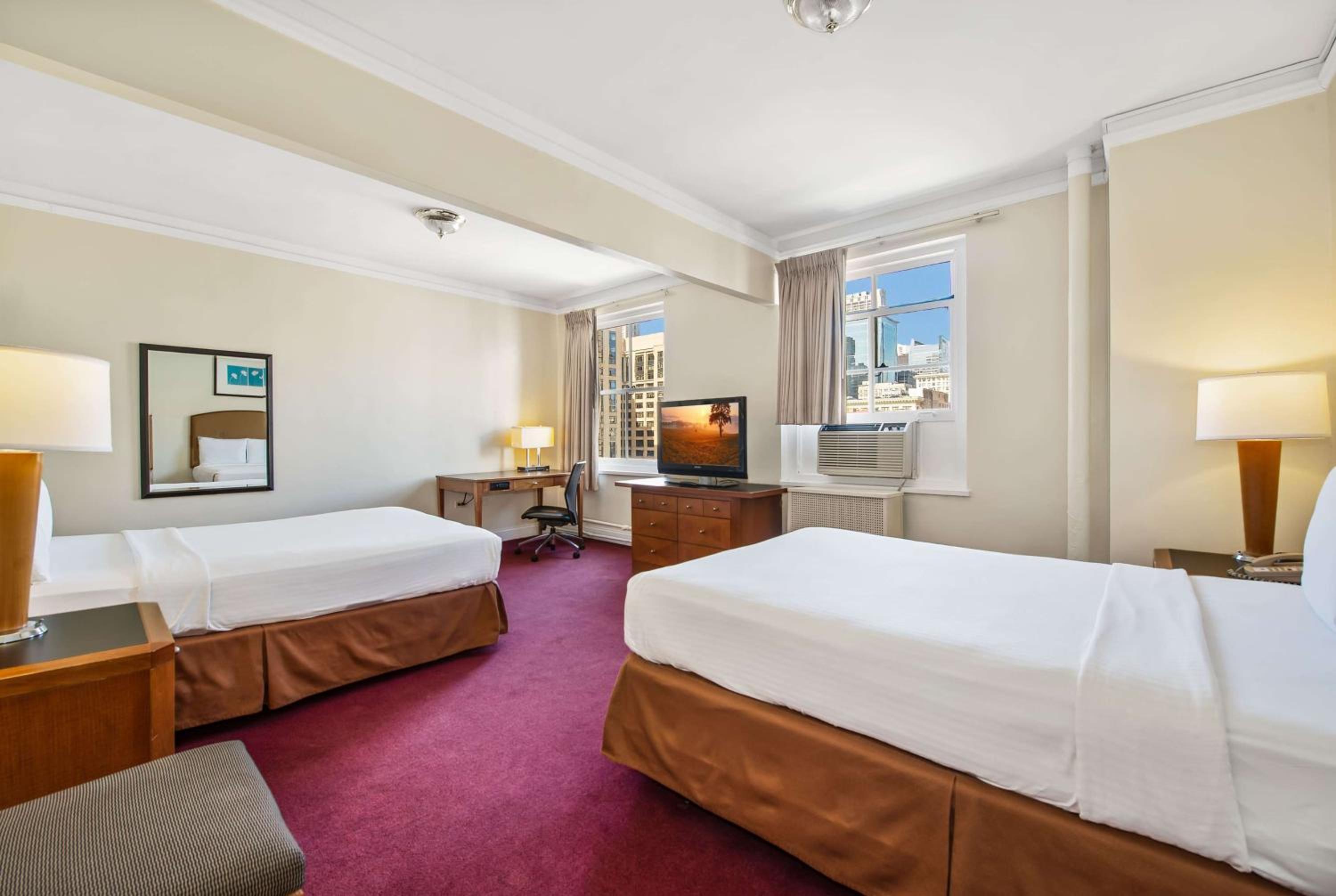 Deluxe Double Room with Two Double Beds - Non-Smoking - Photo 1