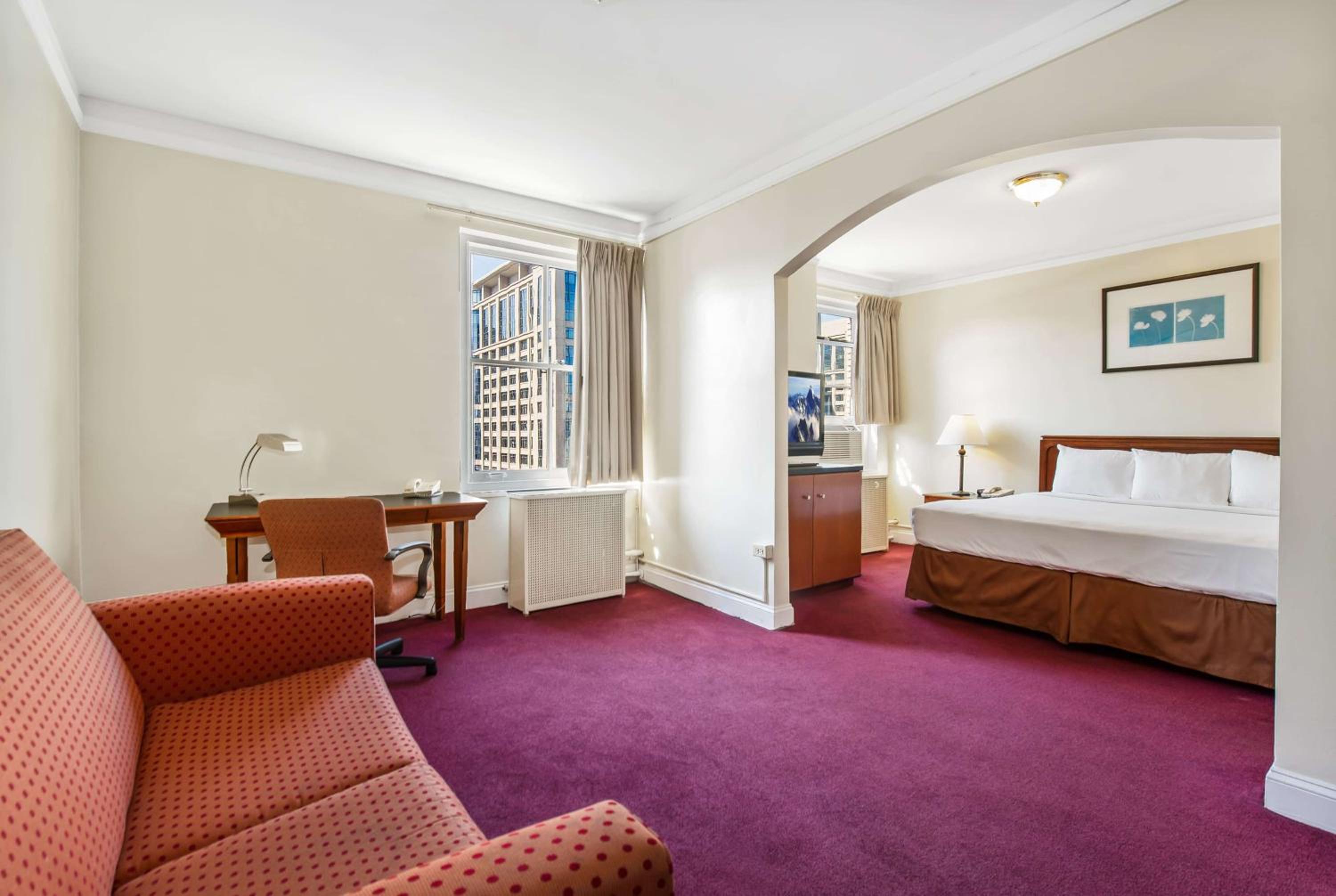 King Studio Suite - Mobility Access/Non-Smoking - Photo 1