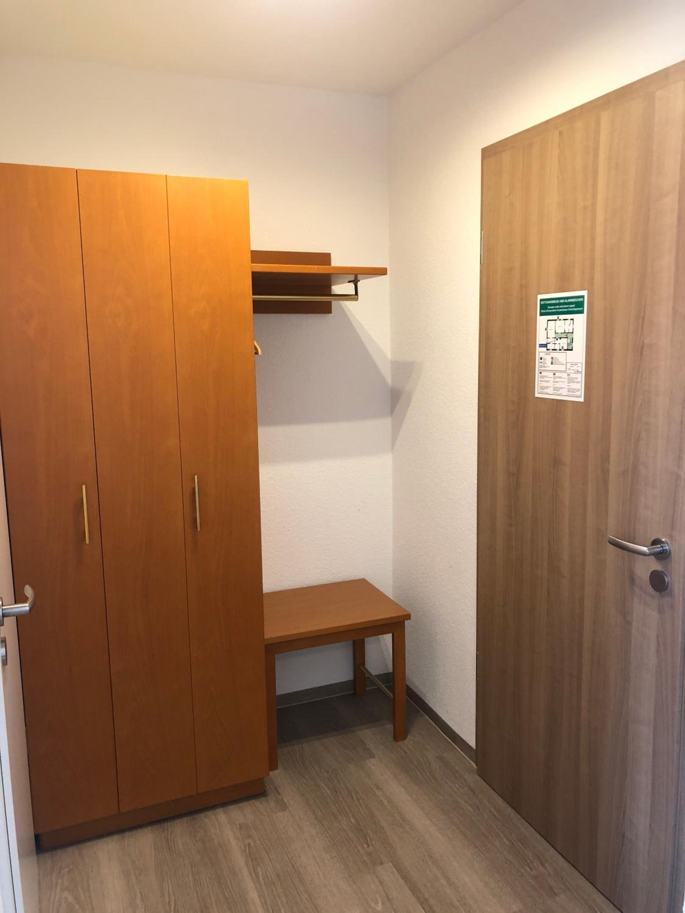 Double or Twin Room - Photo 3