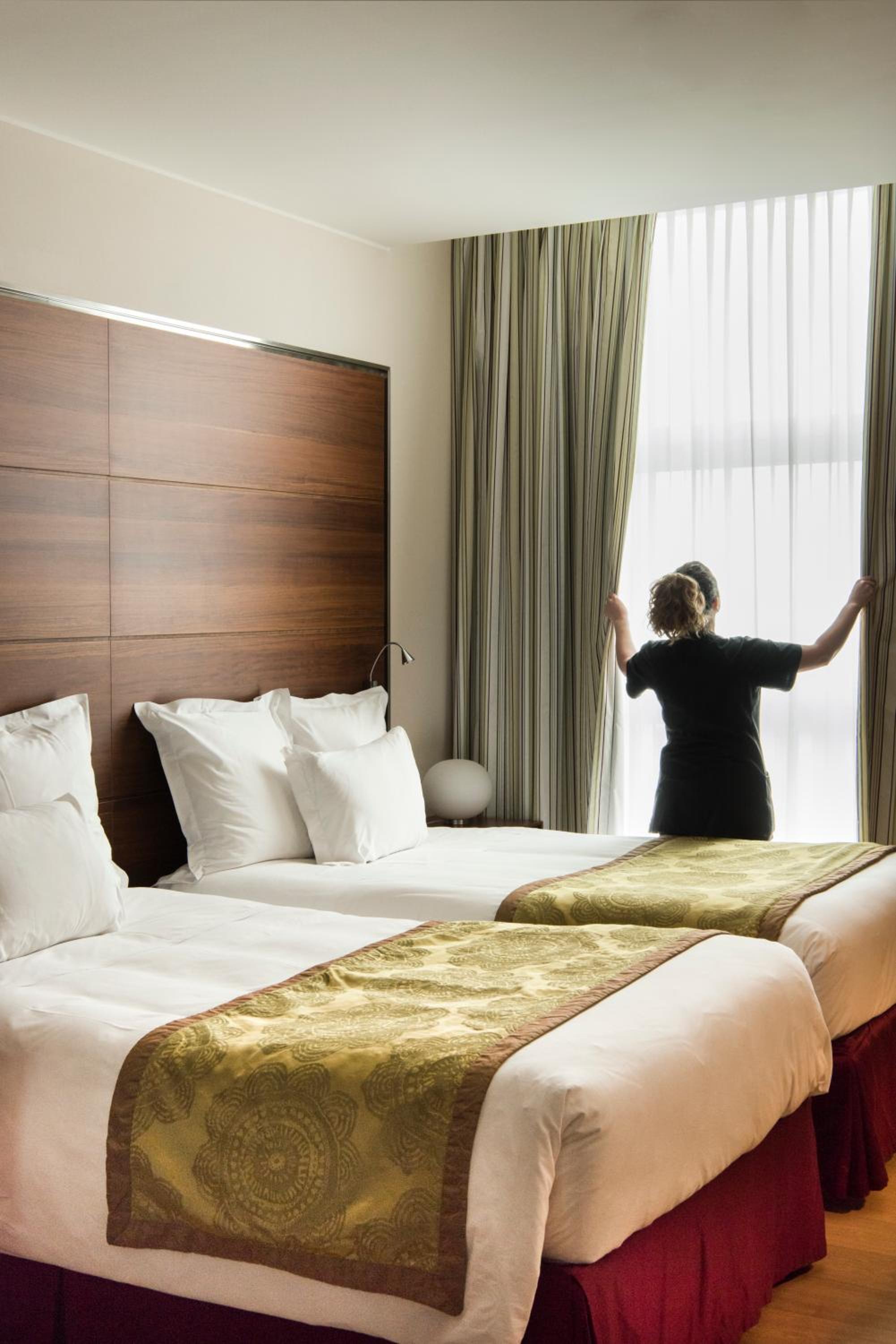 Classic Twin Room - Photo 8