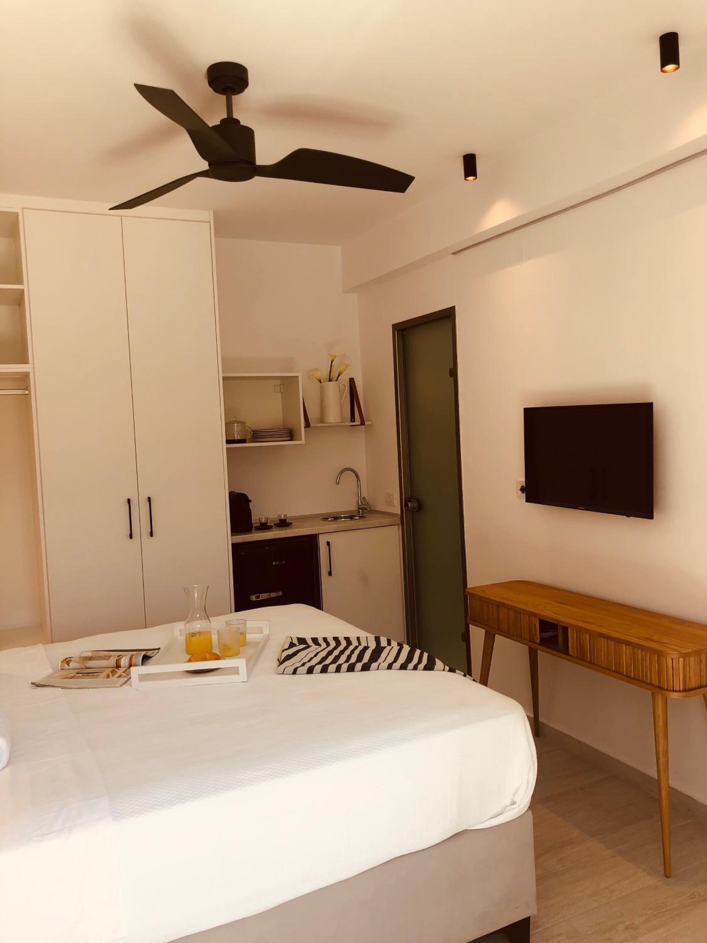Budget Double Room photo 1