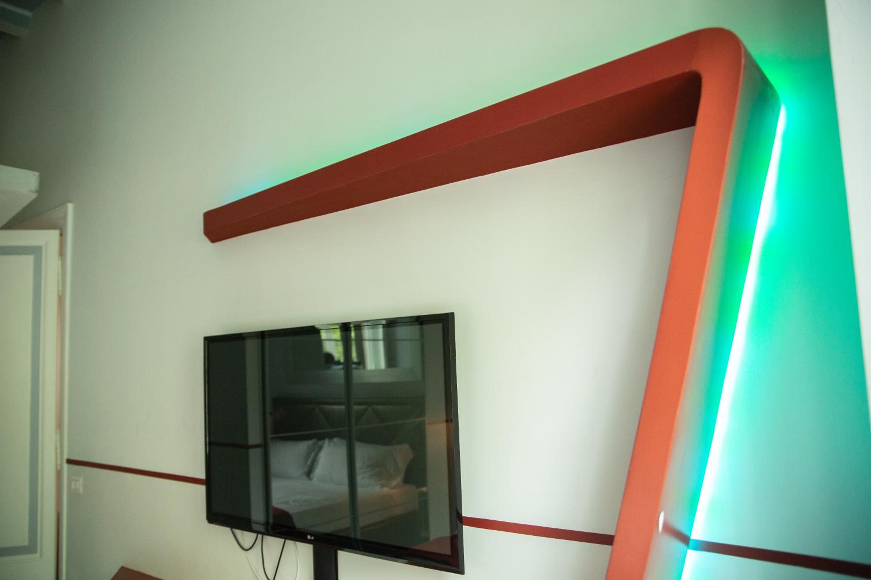 Classic Double Room with City View photo 3