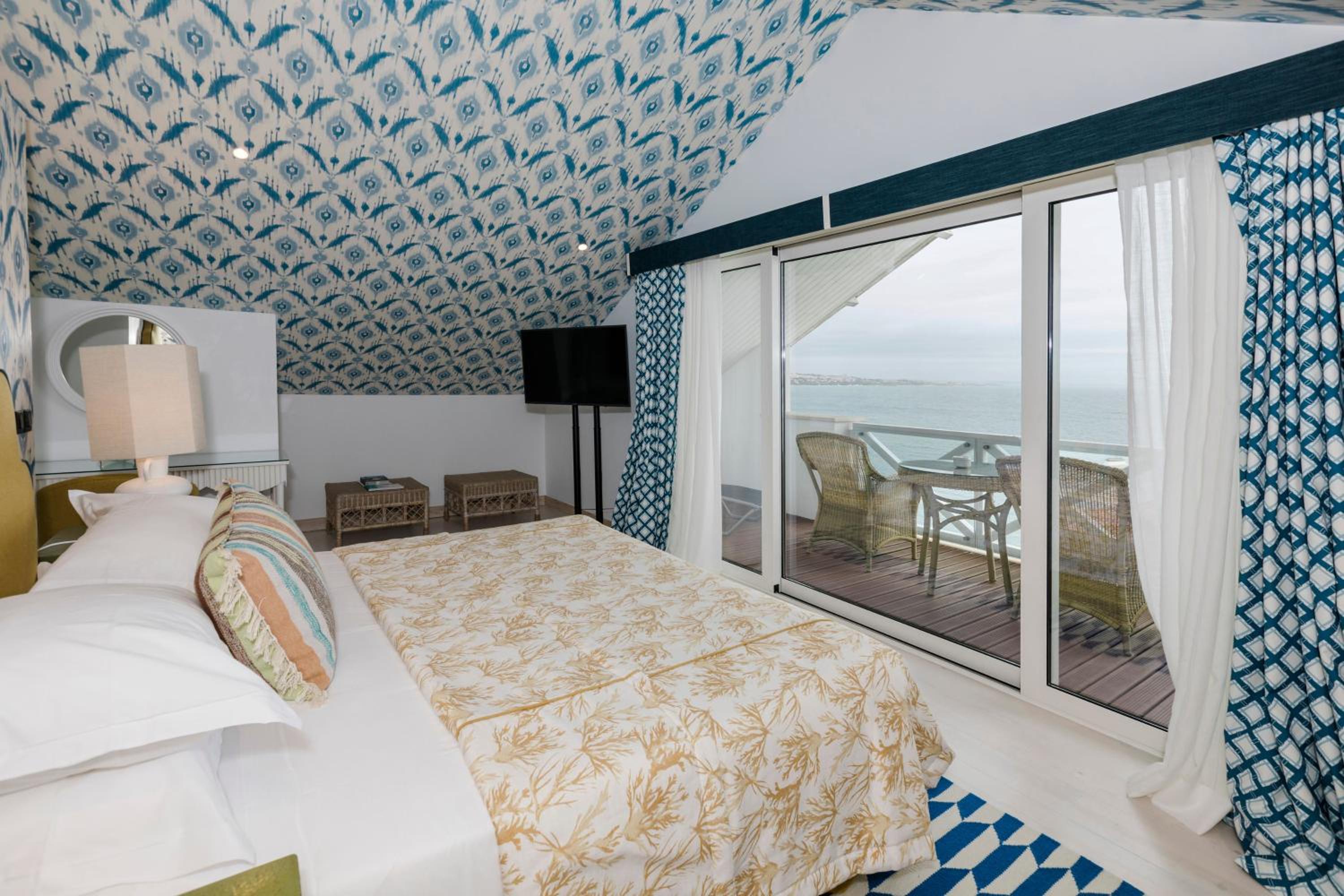Suite with Sea View - Photo 4