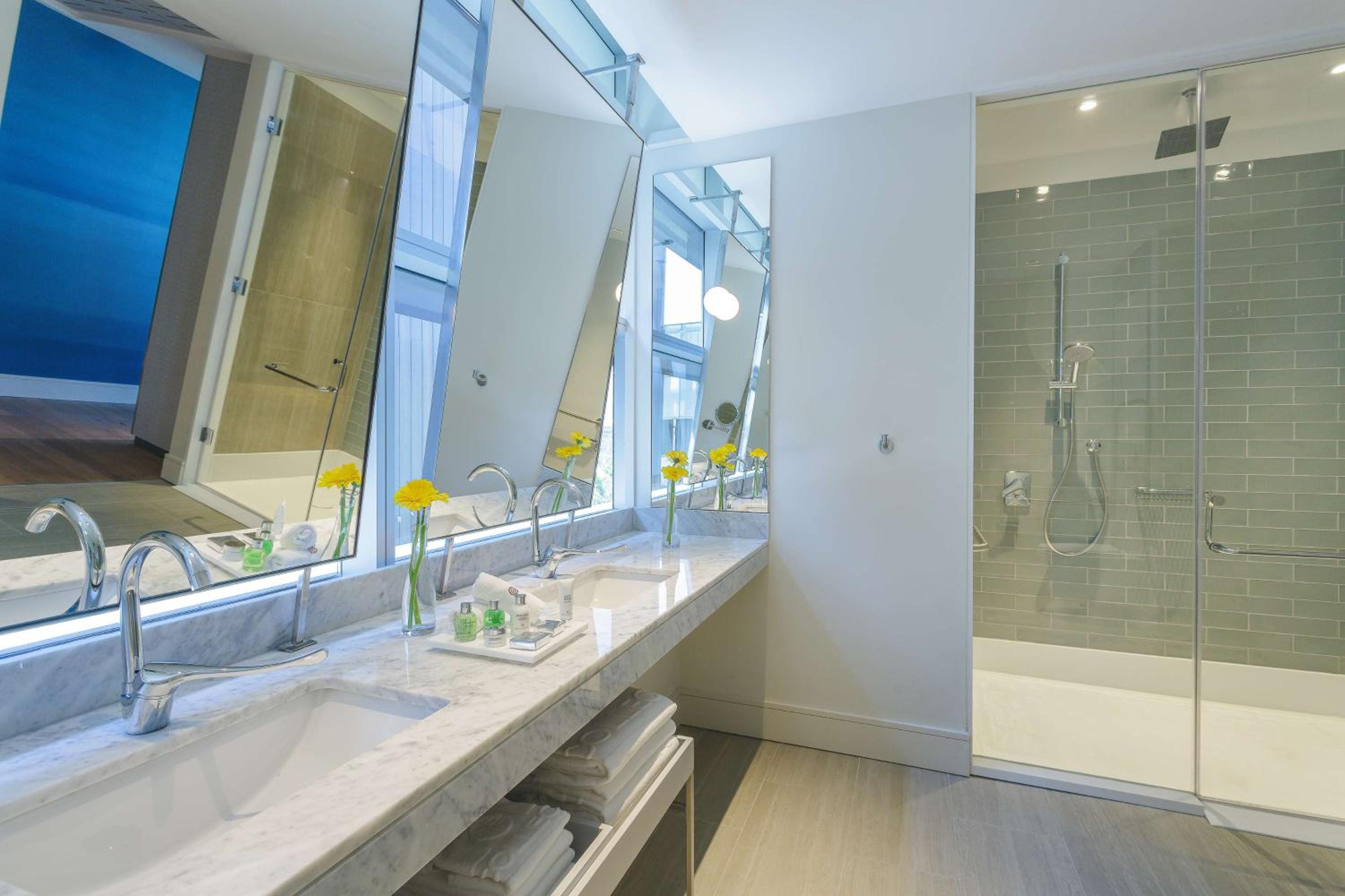 Premium Double Room with View photo 3