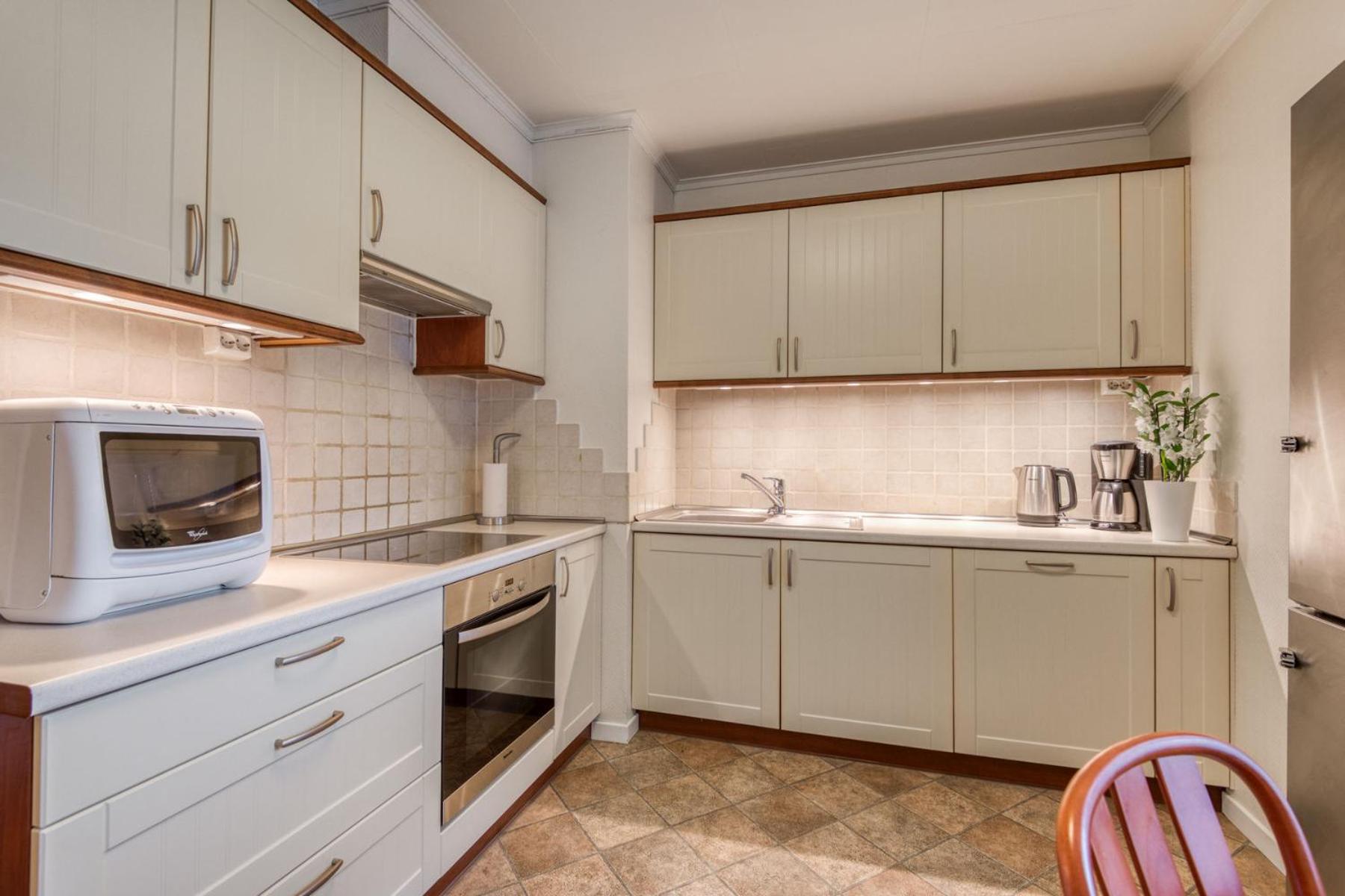 One-Bedroom Apartment - Photo 10