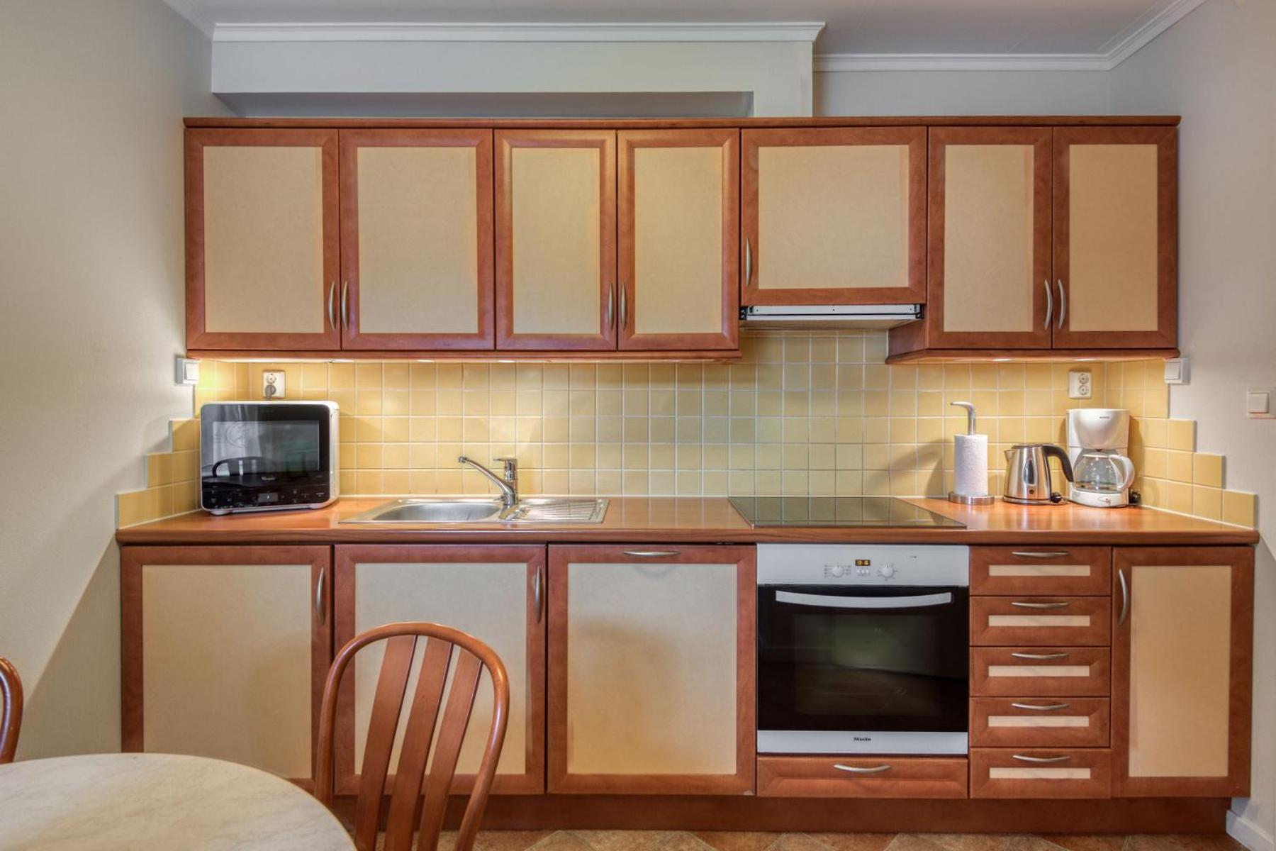 Three-Bedroom Apartment - Photo 8