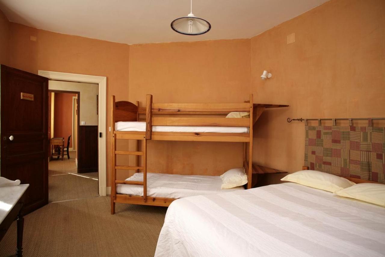 Quadruple Room with Private Bathroom photo 1