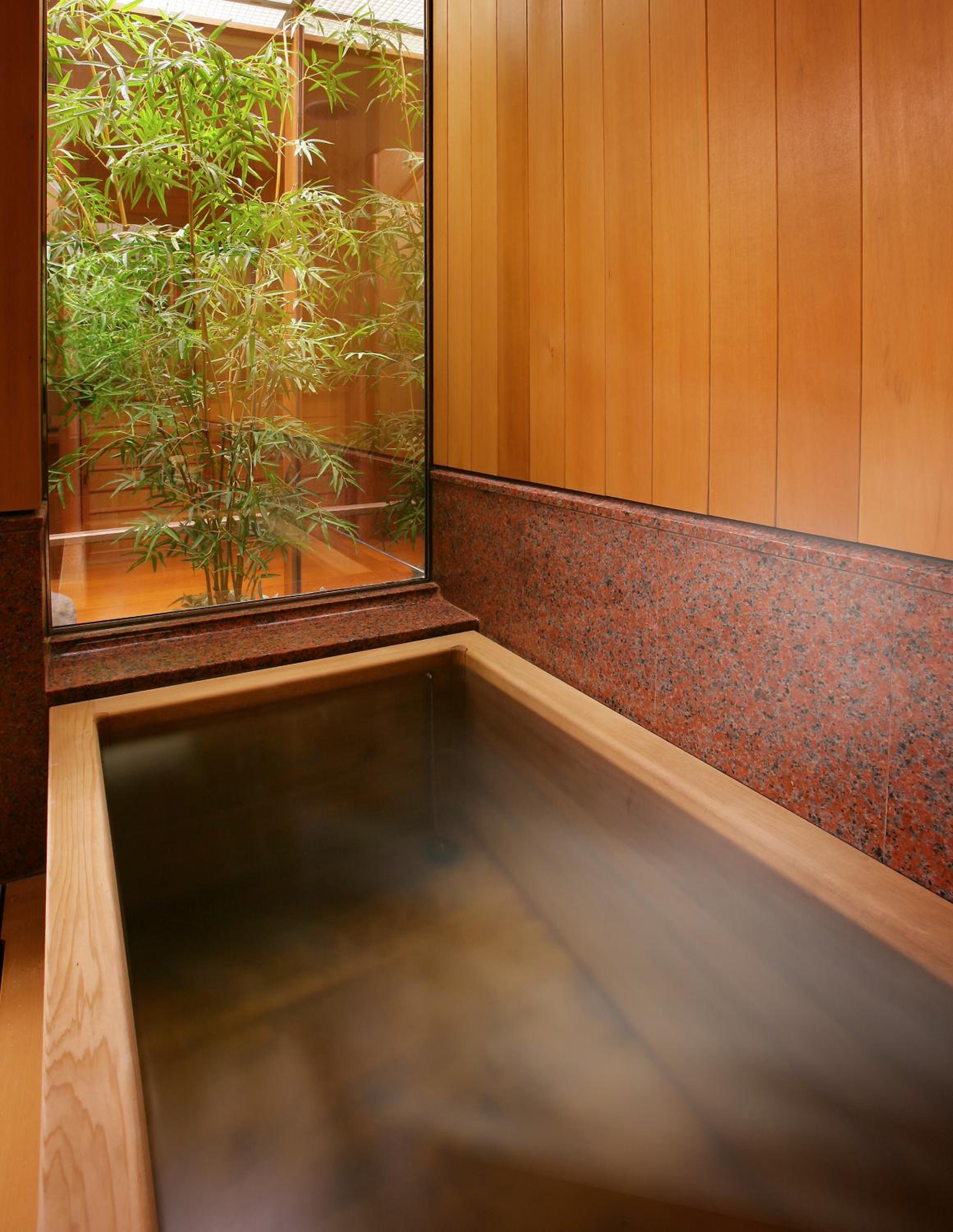 Superior Quadruple Room photo 2
