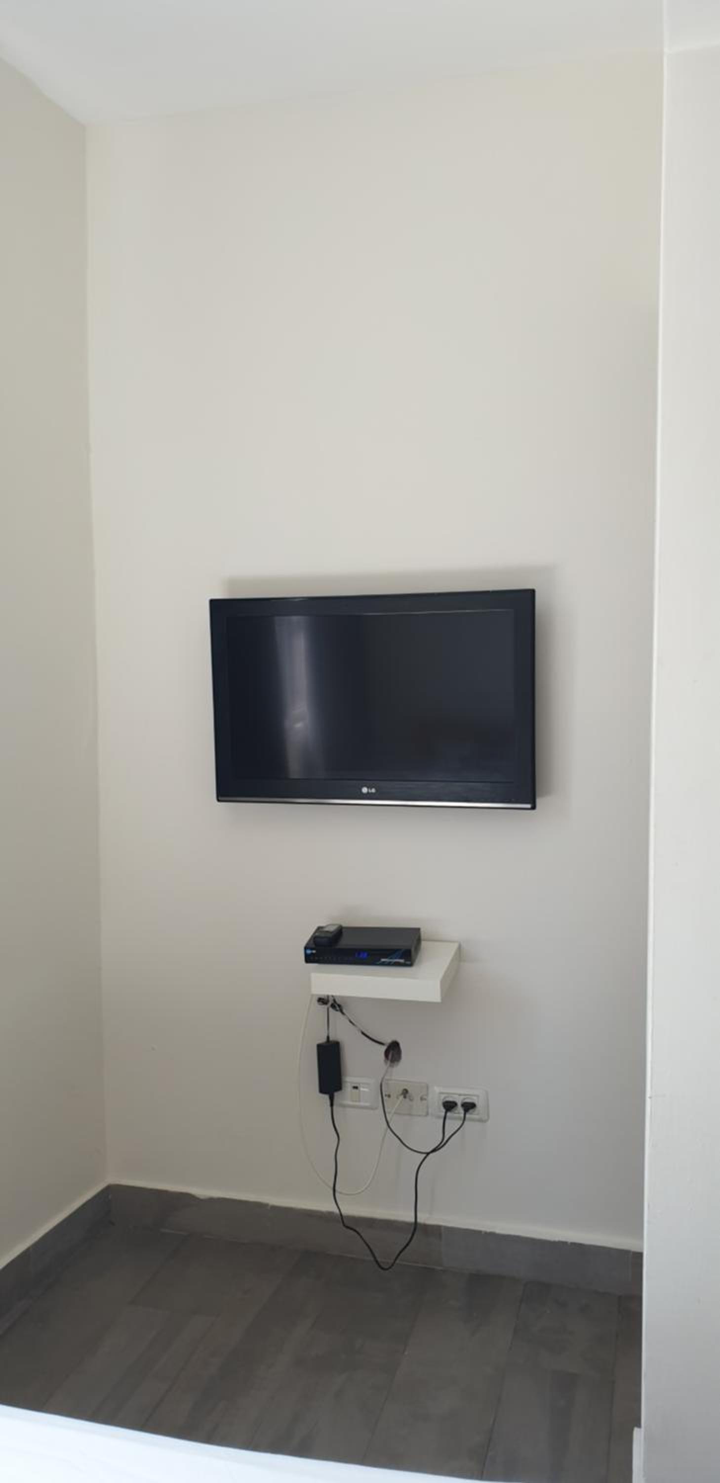 Standard Studio - Photo 6