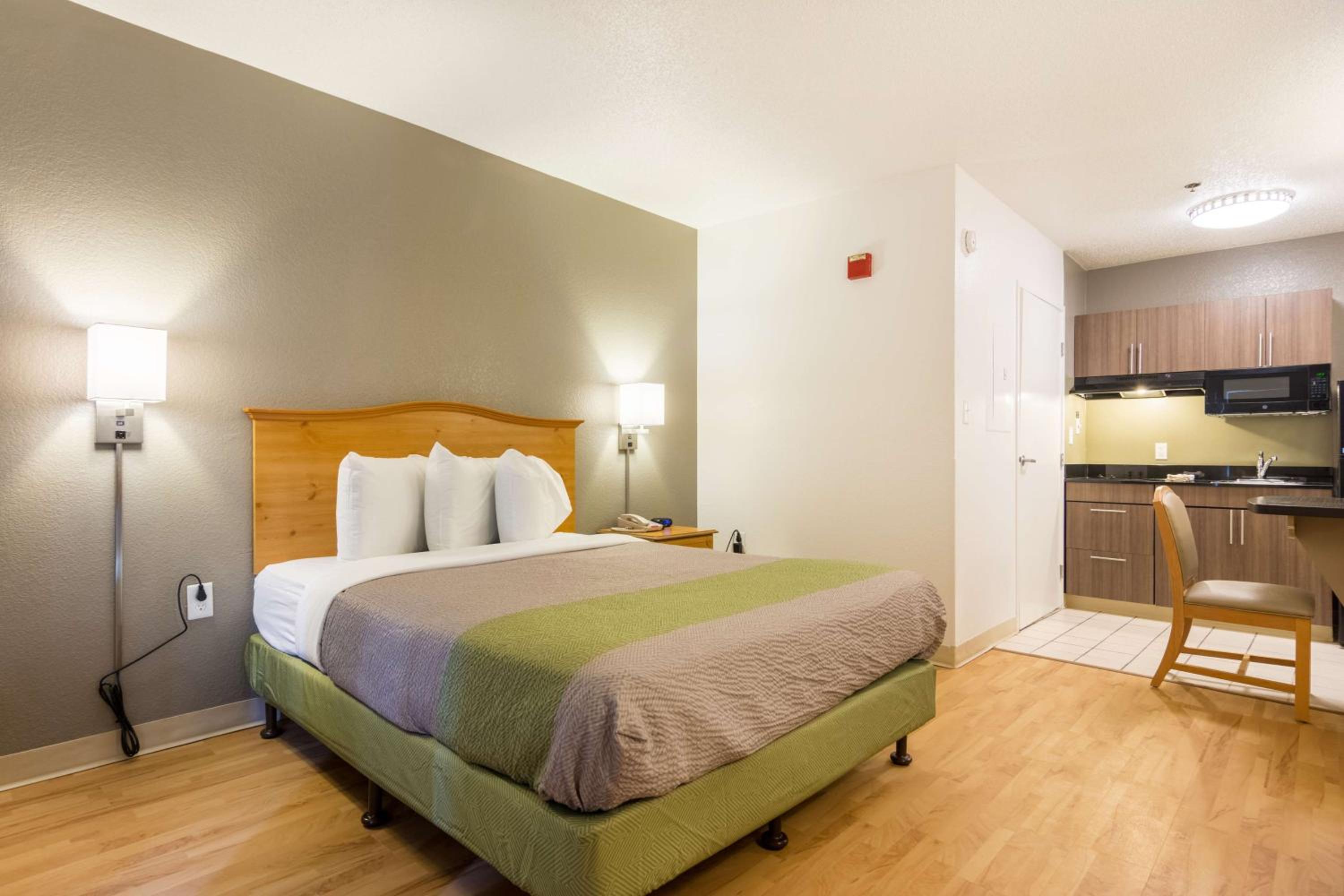 Deluxe Queen Room photo 1