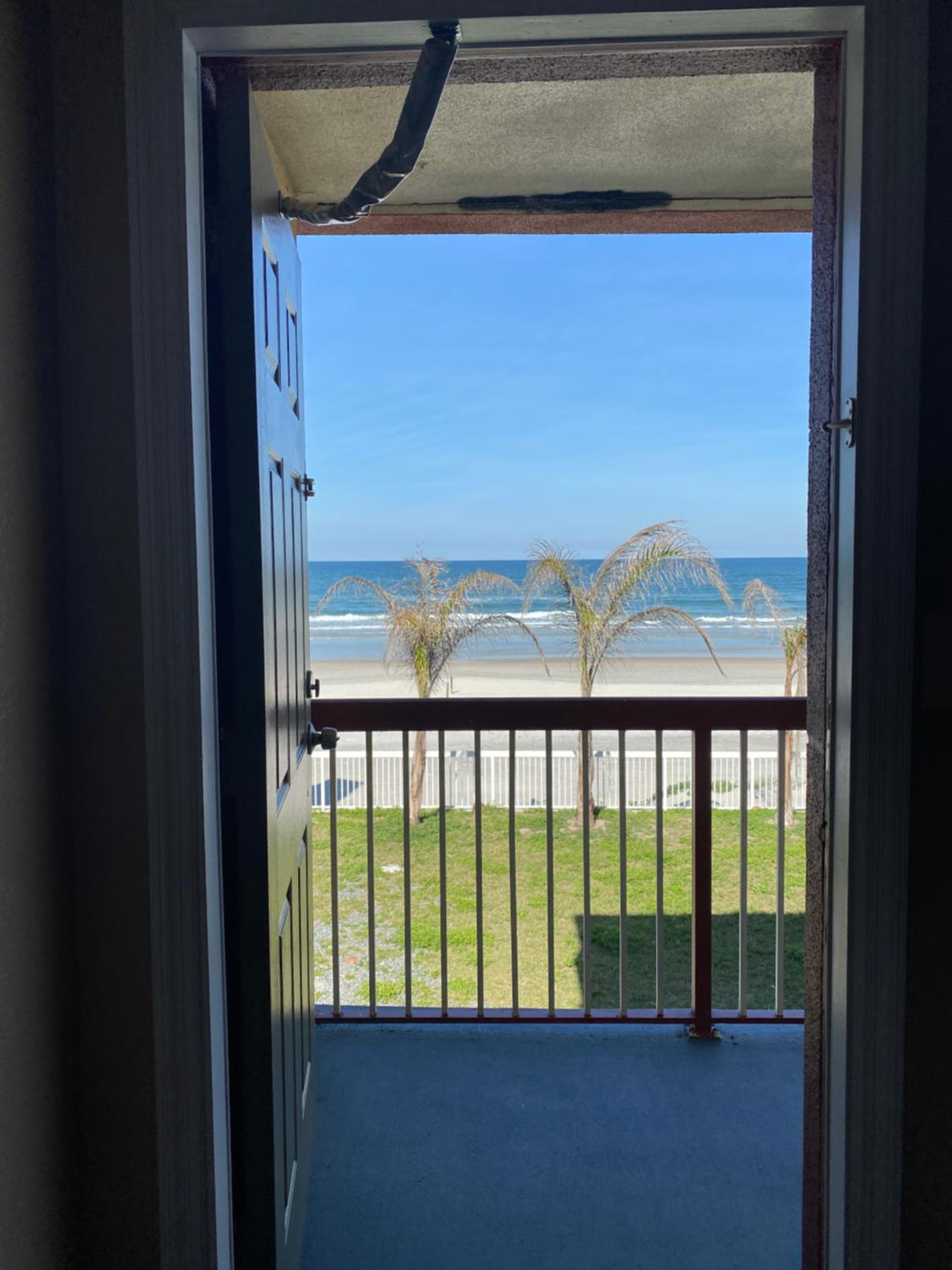 Double Room with Sea View - Photo 7