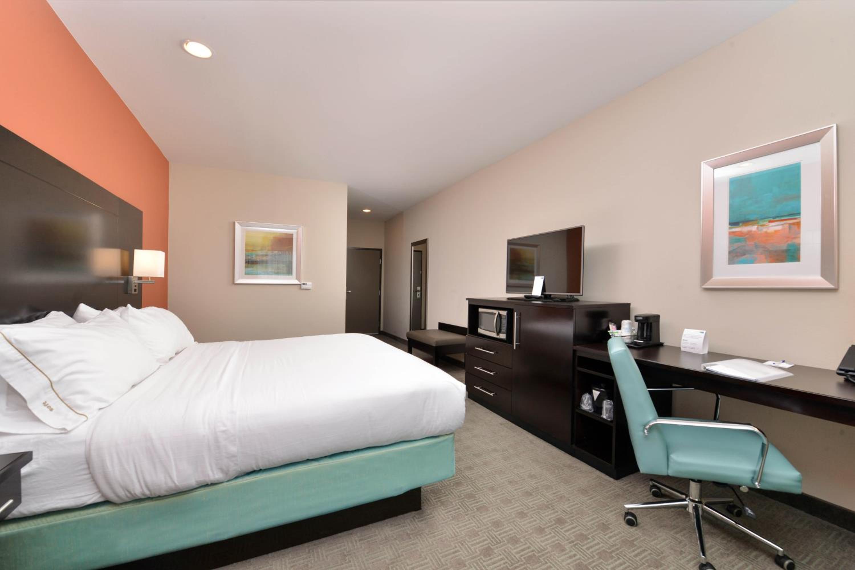 King Suite with Sofa Bed