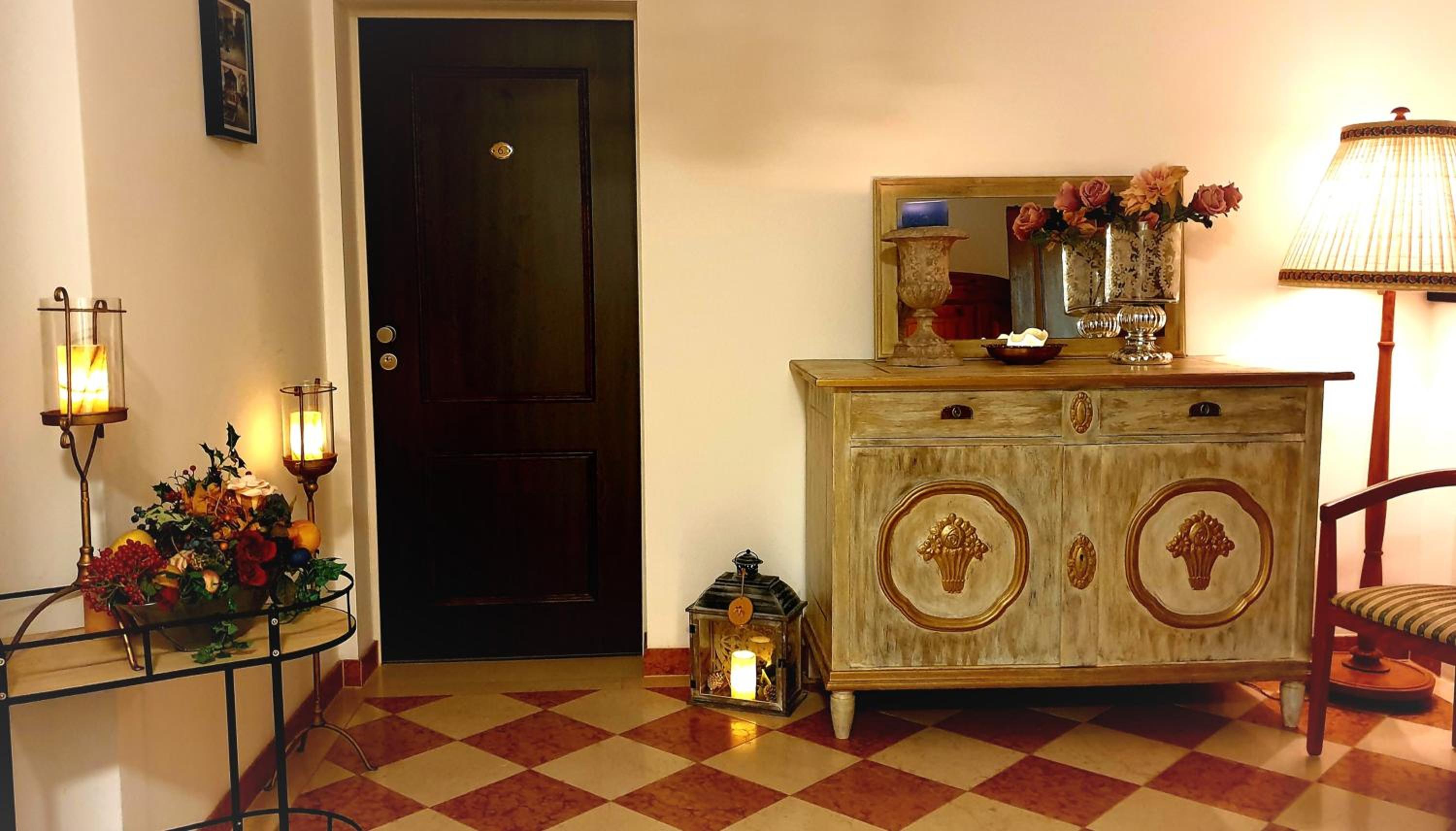 Double Room - Photo 5