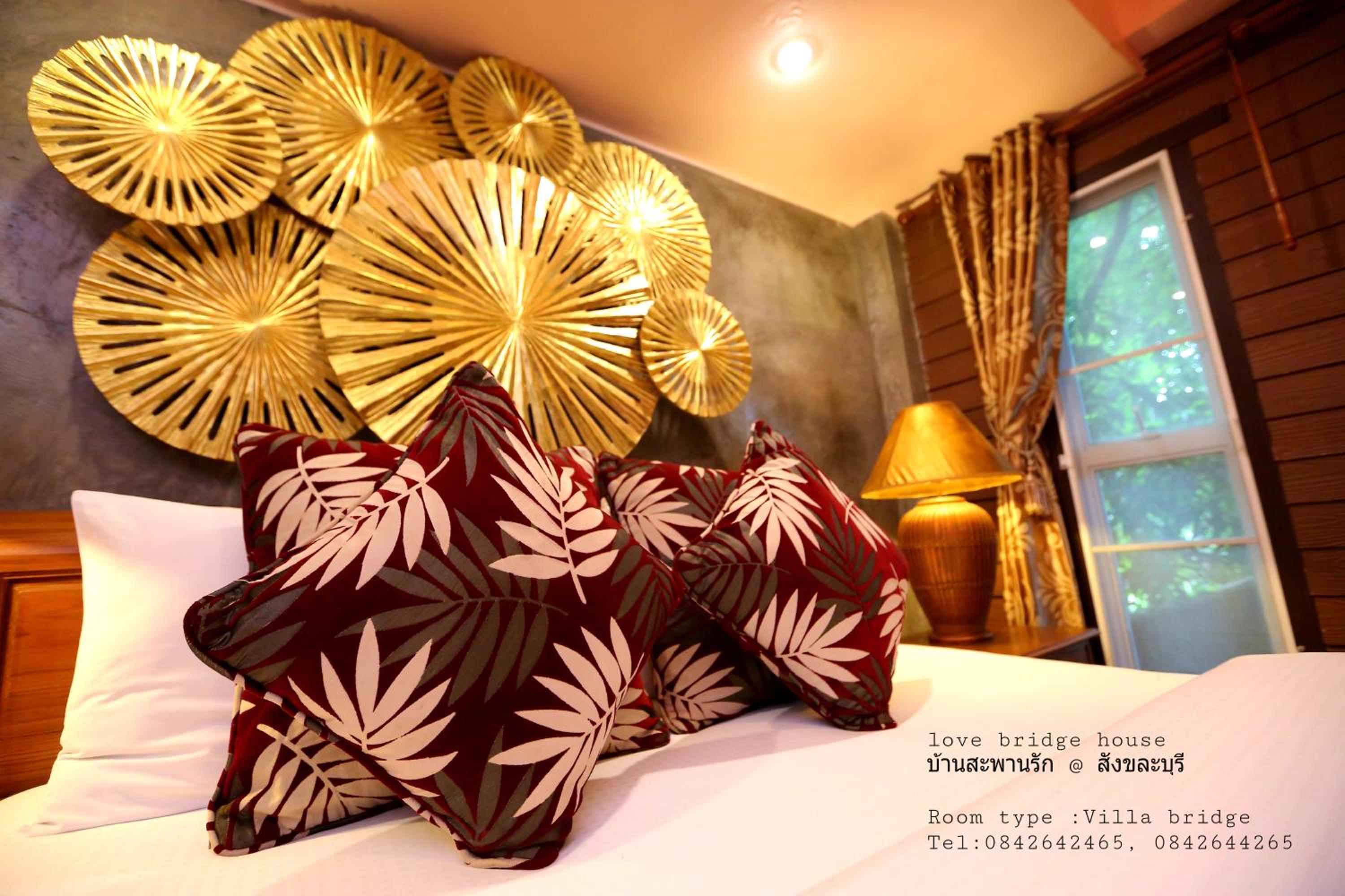 Three-Bedroom Villa - Photo 18