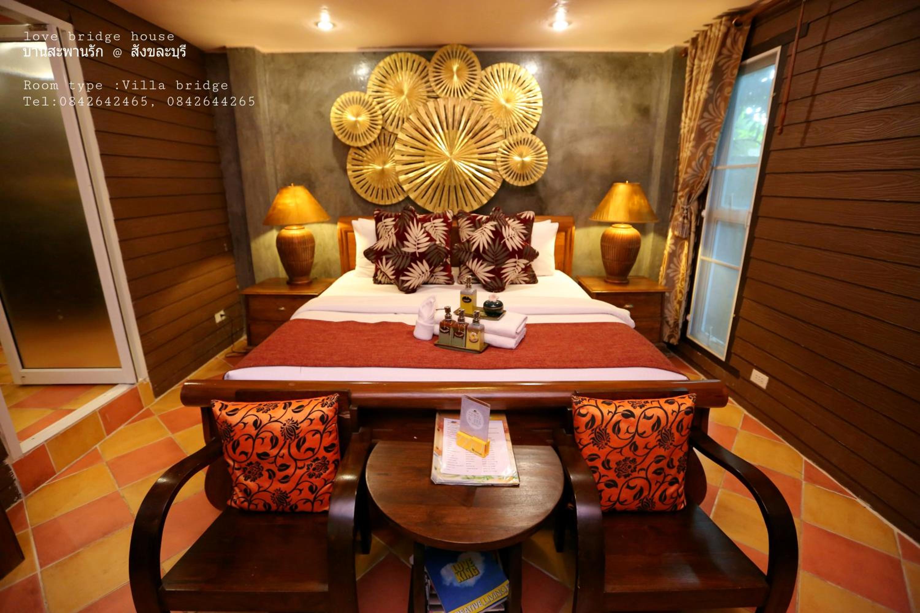 Three-Bedroom Villa - Photo 8
