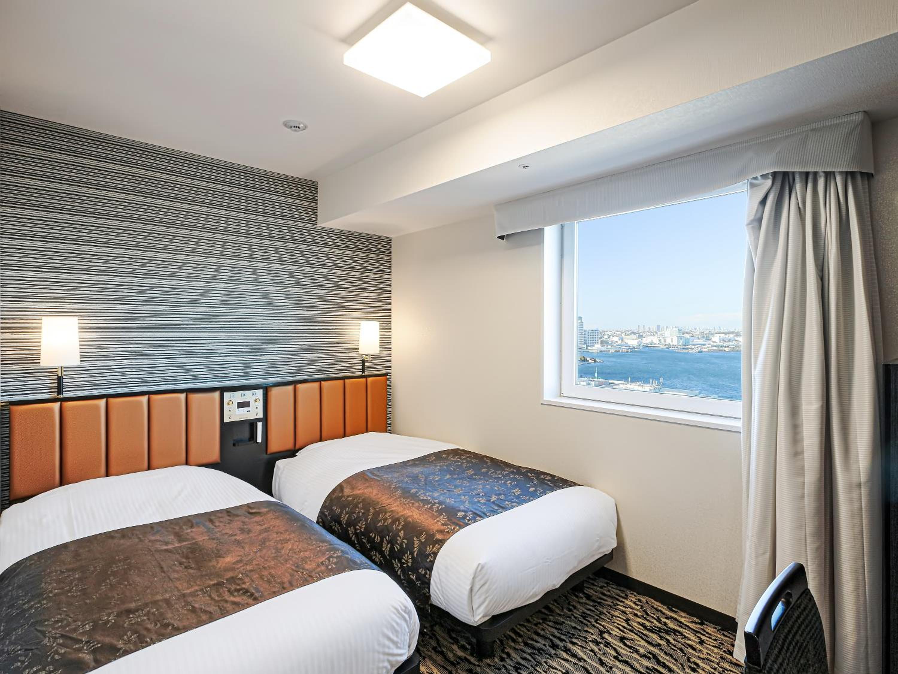 Accessible Twin Room - Smoking photo 1