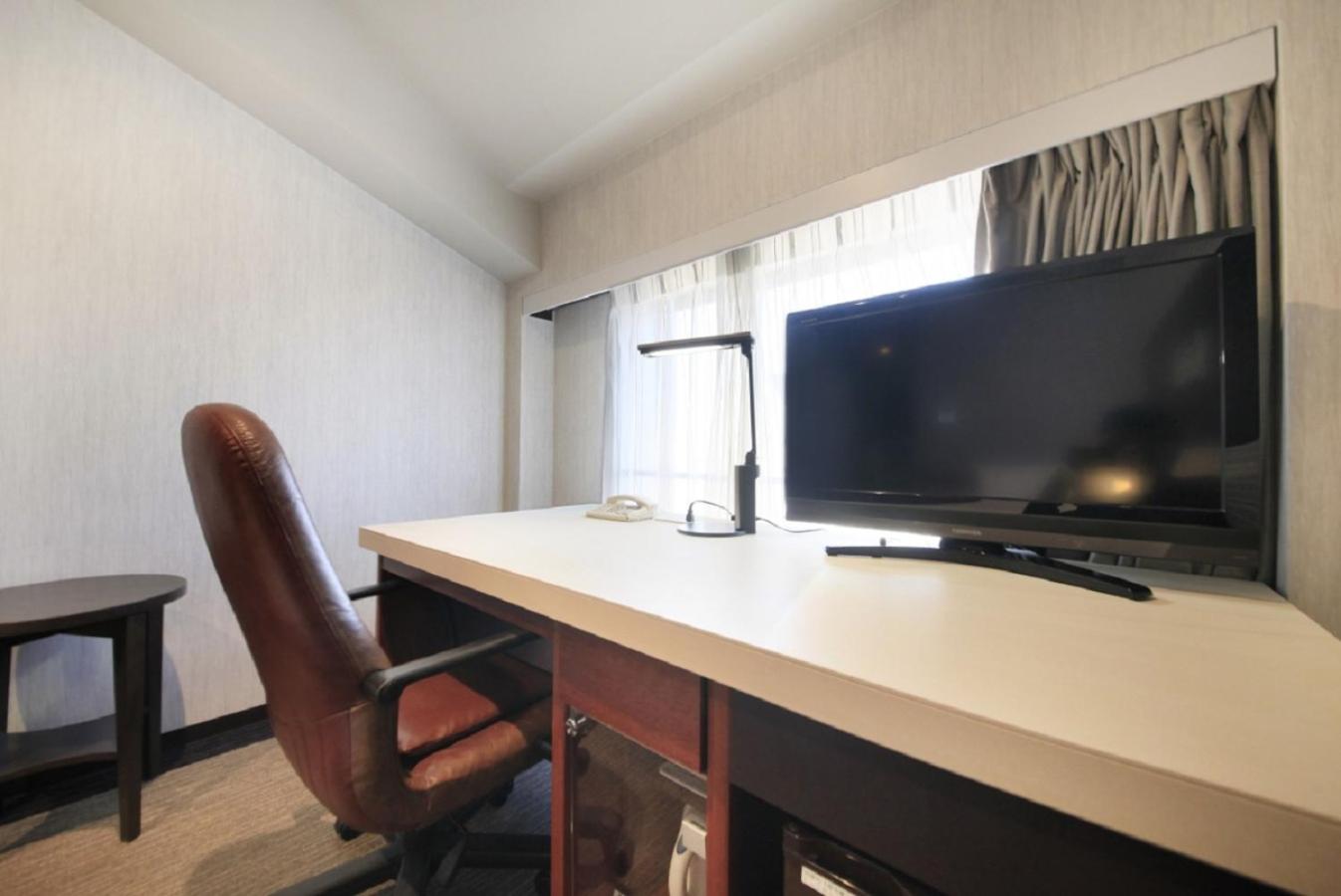 Double Room - Non-Smoking  - Photo 14