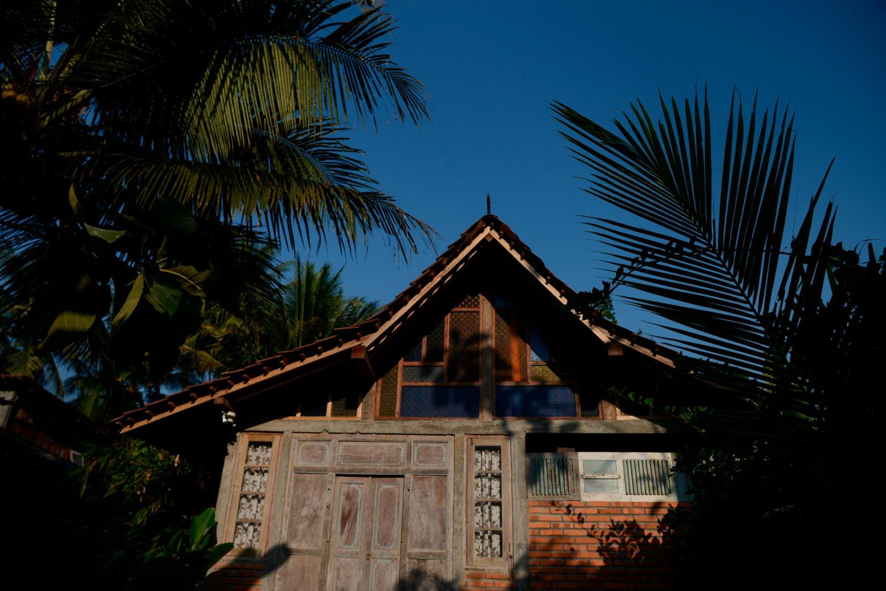 Deluxe Double Room (2 Adults + 1 Child) - Photo 3