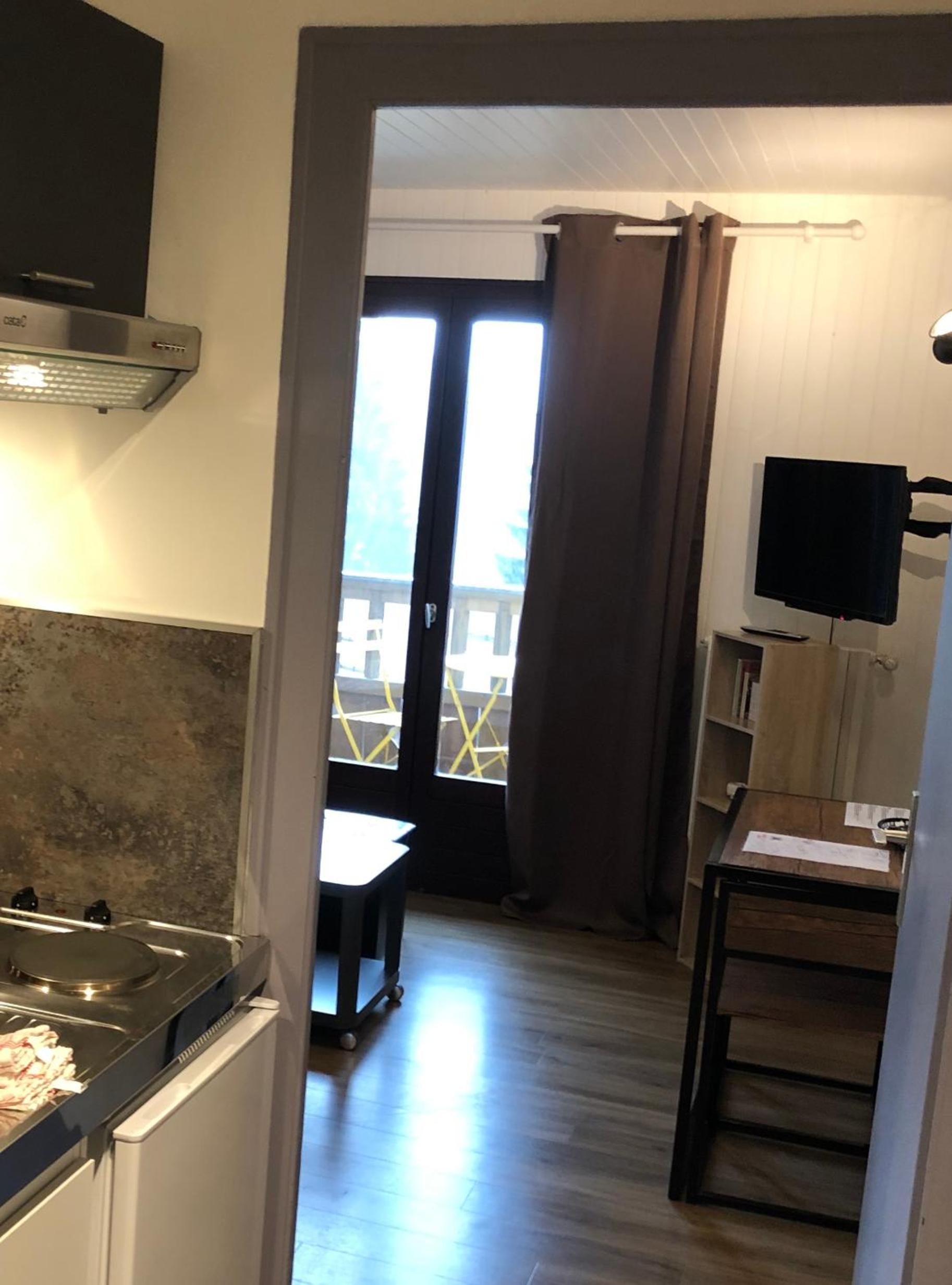 Studio Apartment - Photo 5