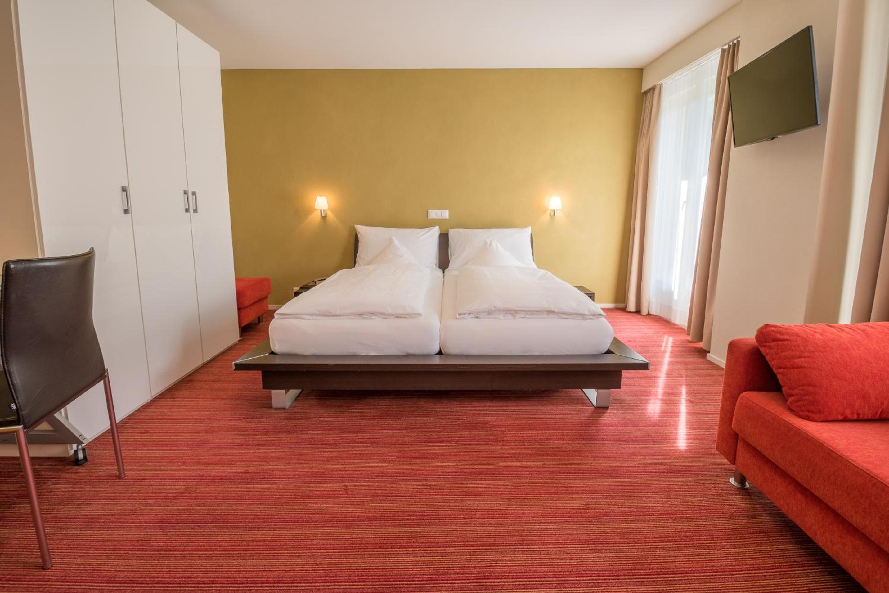 Familiy Room (2 Adults + 2 Children) - Photo 2