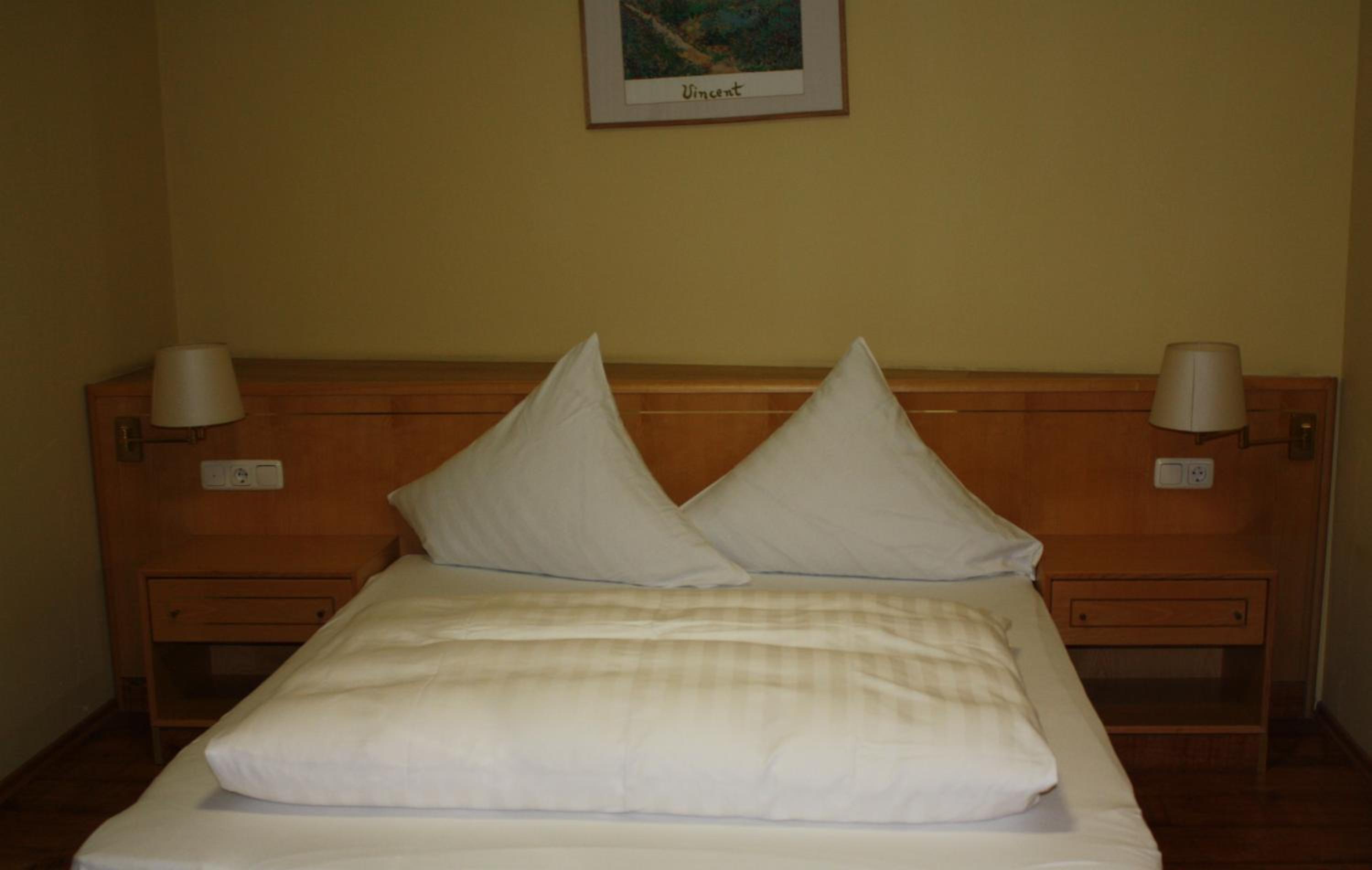 Economy Single Room