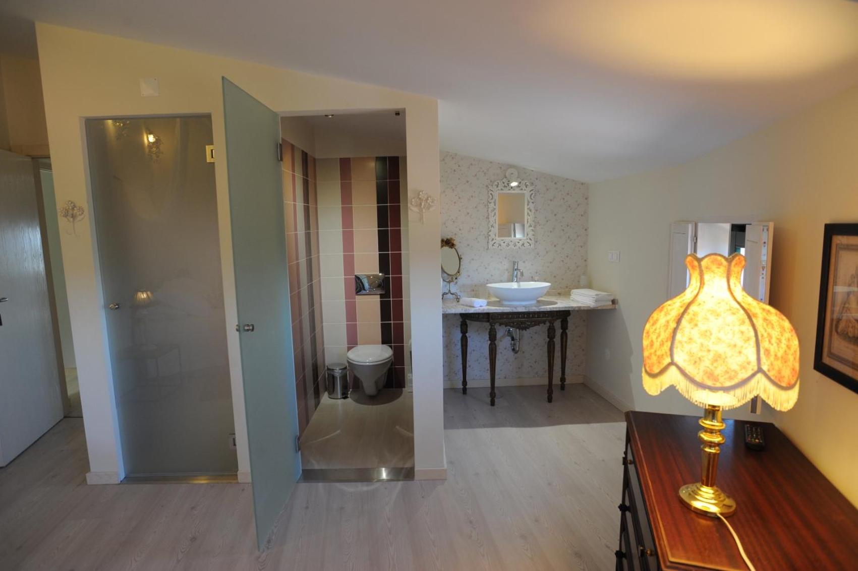 Superior Double Room - Photo 5